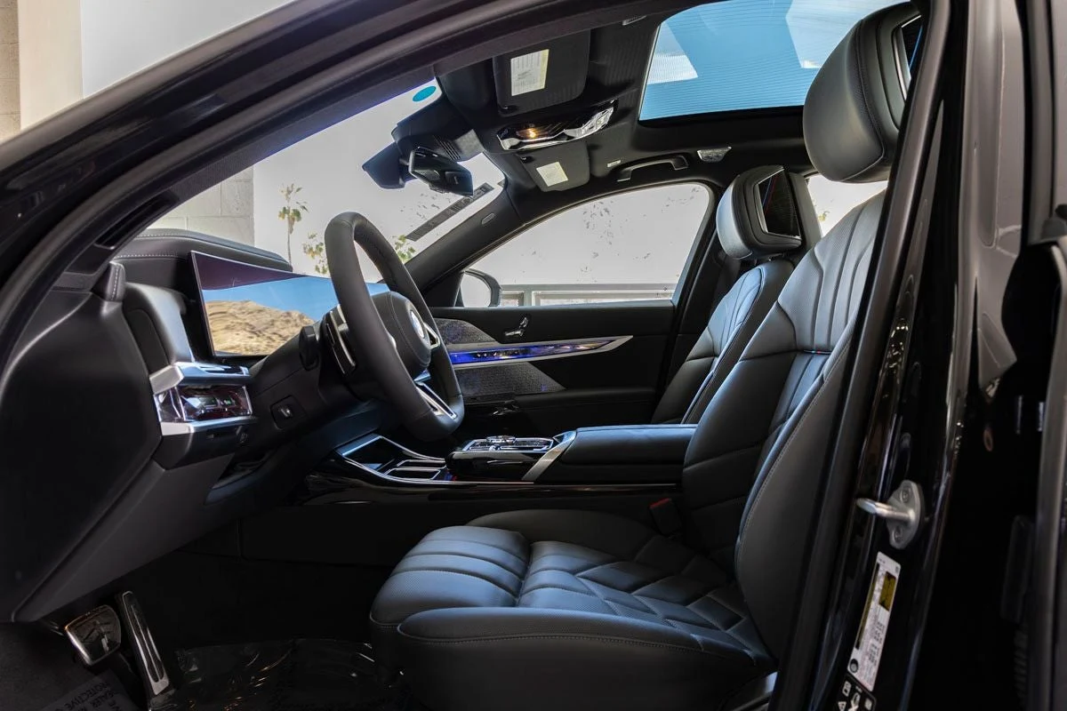 2026 BMW 760i xDrive (G70), 16/20