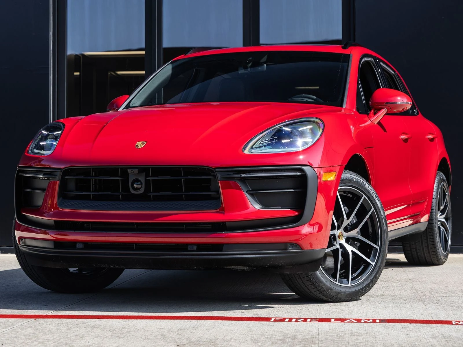 Porsche Macan (95B) · Carmine Red · Indigo Auto Group