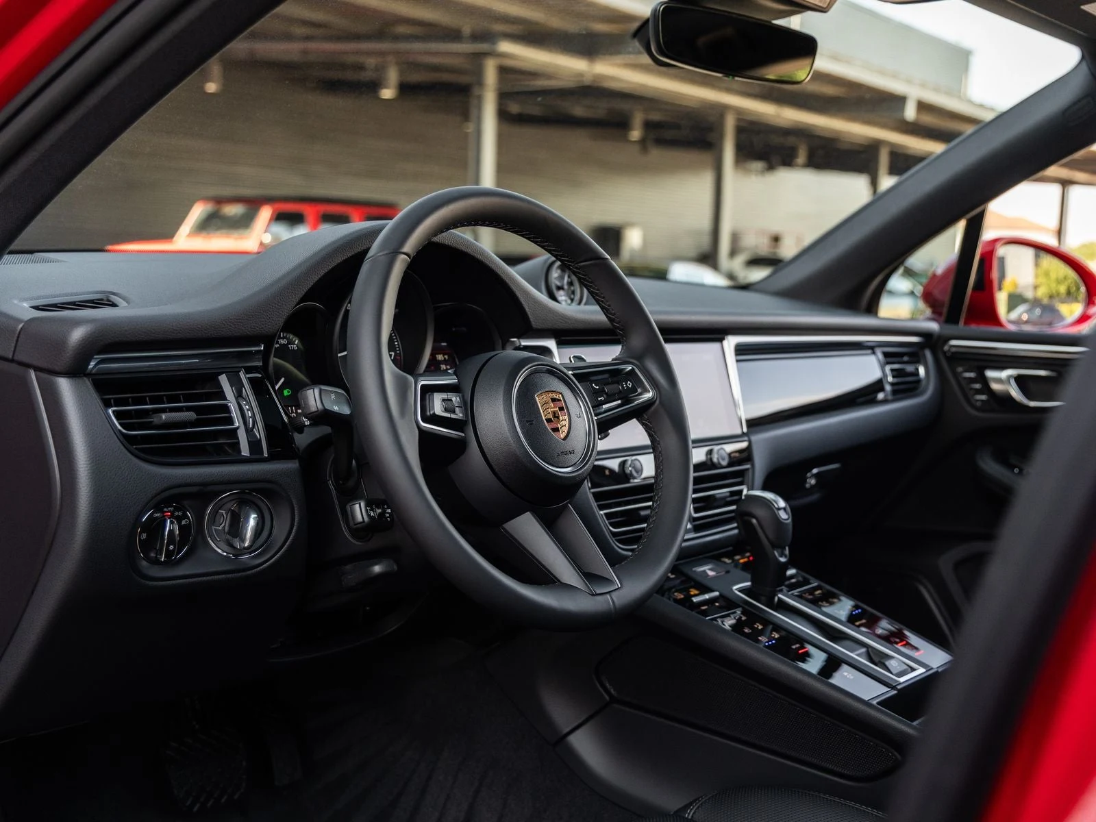 2026 Porsche Macan (95B), 4/20