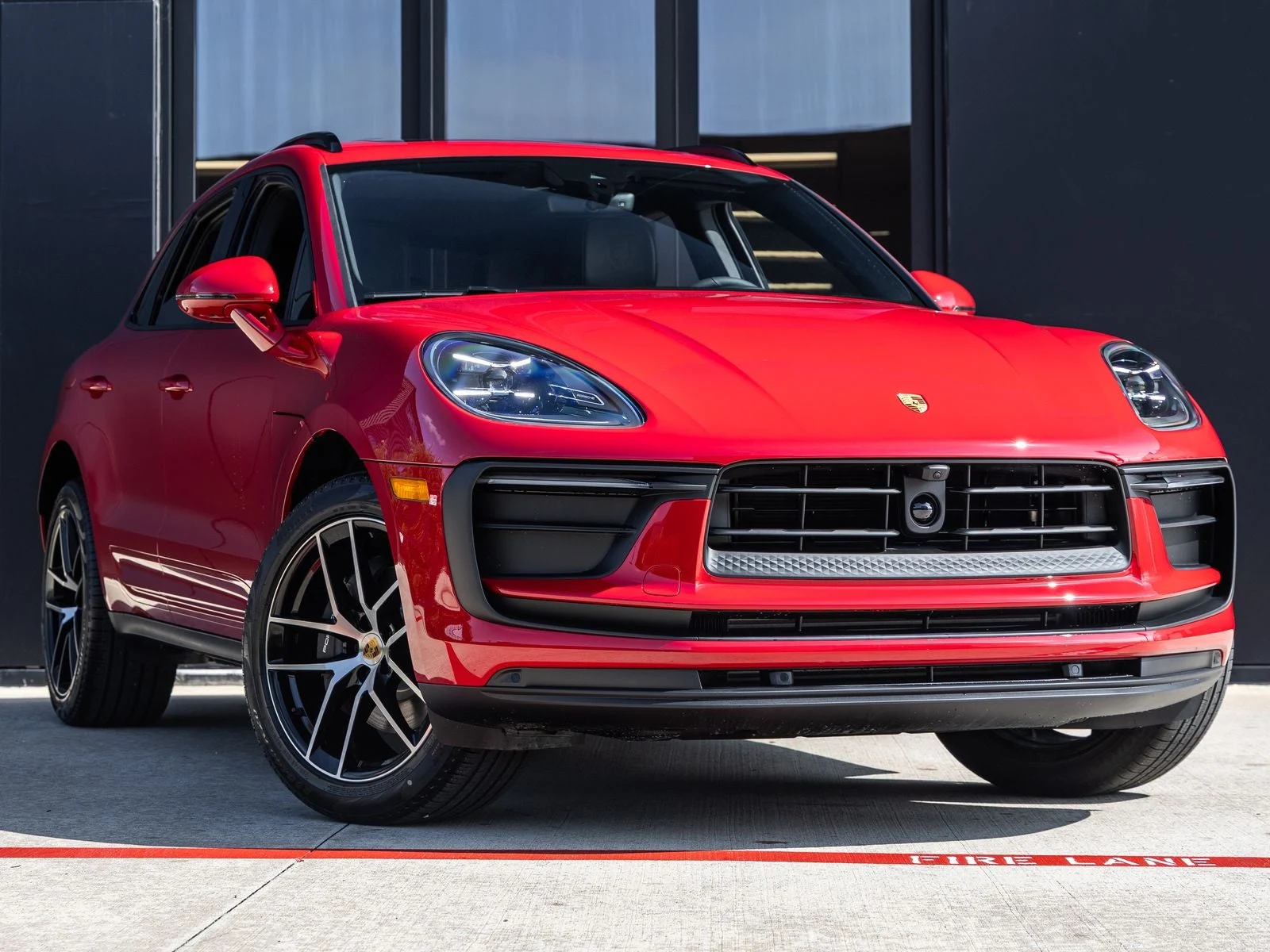 2026 Porsche Macan (95B), 6/20