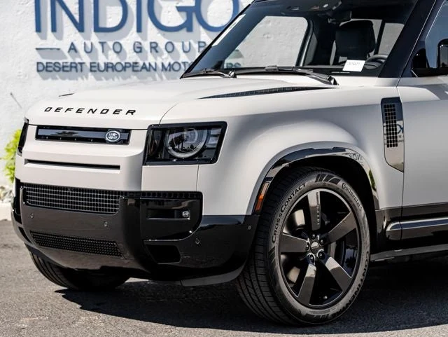 2026 Land Rover Defender 110 X-Dynamic SE (L663), 2/20