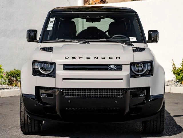 2026 Land Rover Defender 110 X-Dynamic SE (L663), 3/20