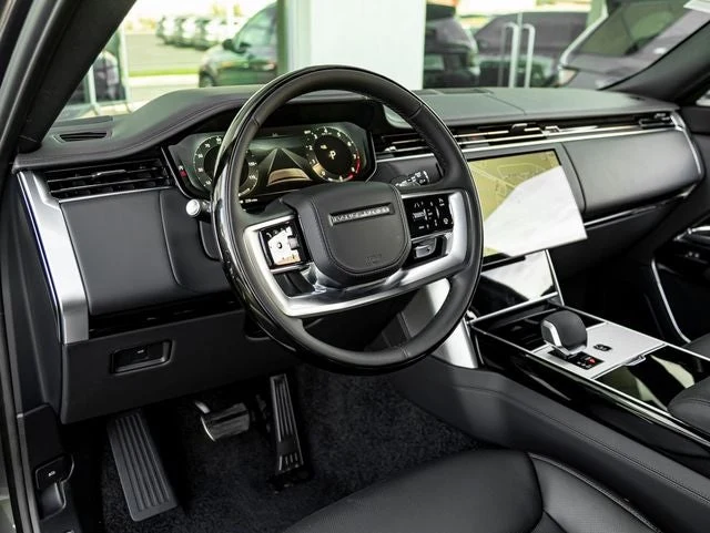 2026 Land Rover Range Rover SE LWB (L460), 16/20