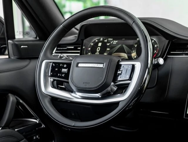 2026 Land Rover Range Rover SE LWB (L460), 18/20