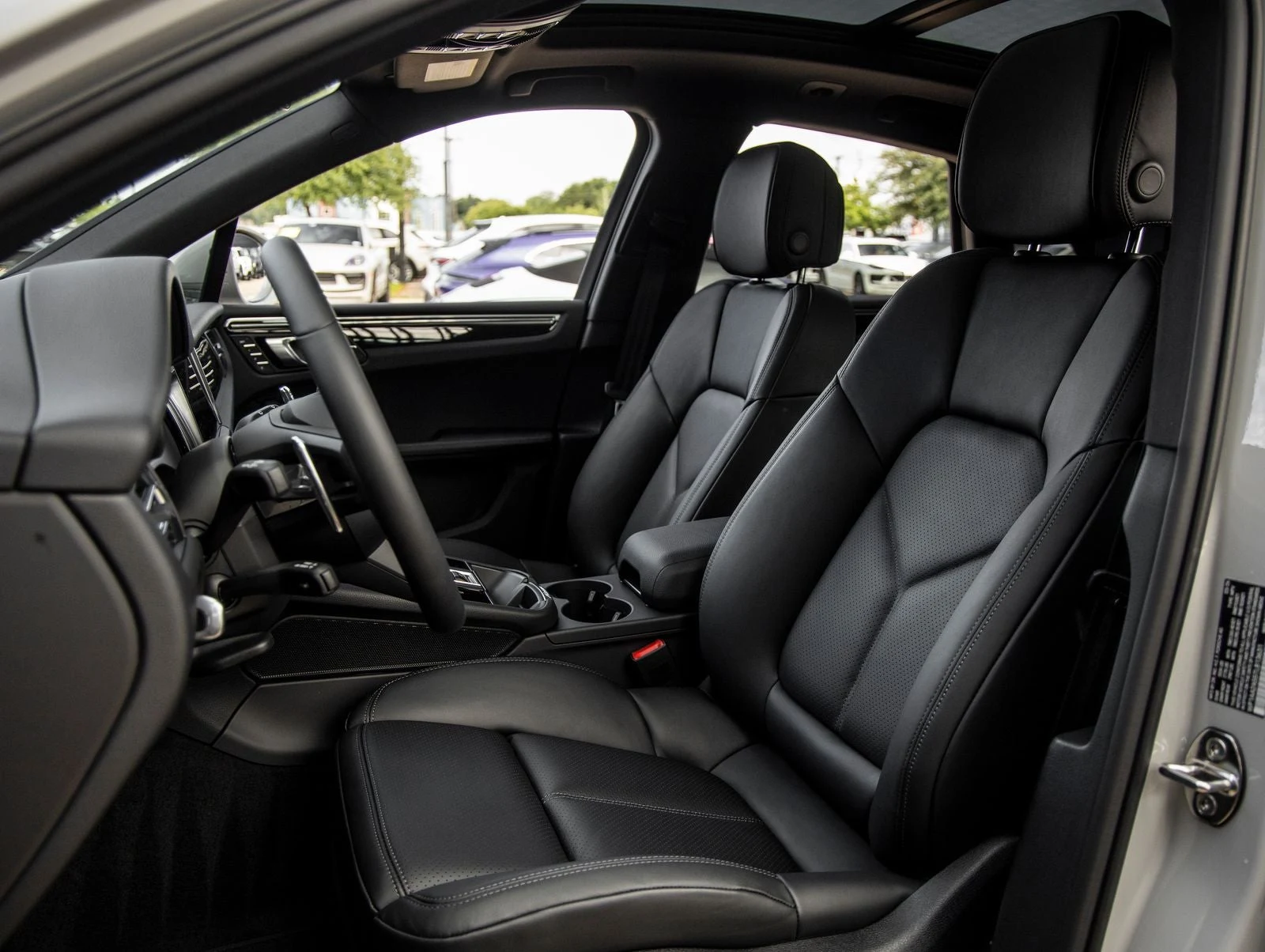 2026 Porsche Macan (95B), 4/20