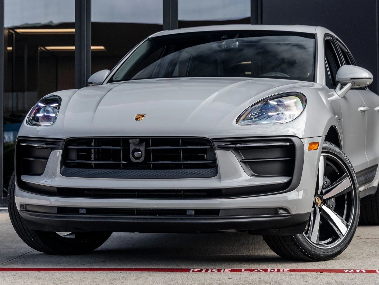 2026 Porsche Macan (95B), 7/20