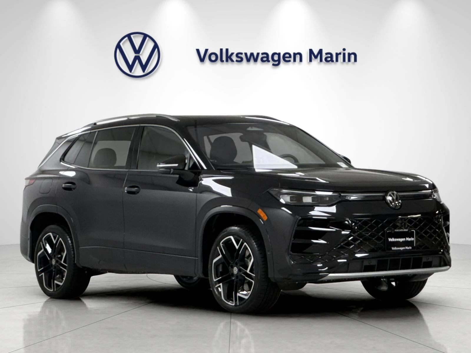 2026 Volkswagen Tiguan SEL R-Line Turbo (3rd Generation North America), 7/20