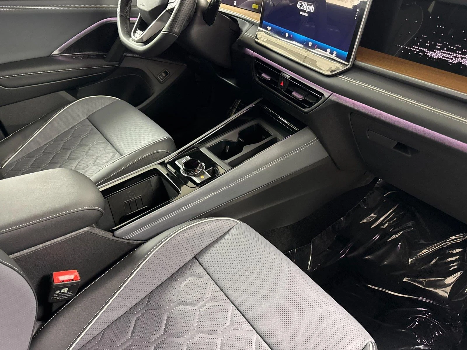 2026 Volkswagen Tiguan SEL R-Line Turbo (3rd Generation North America), 15/20