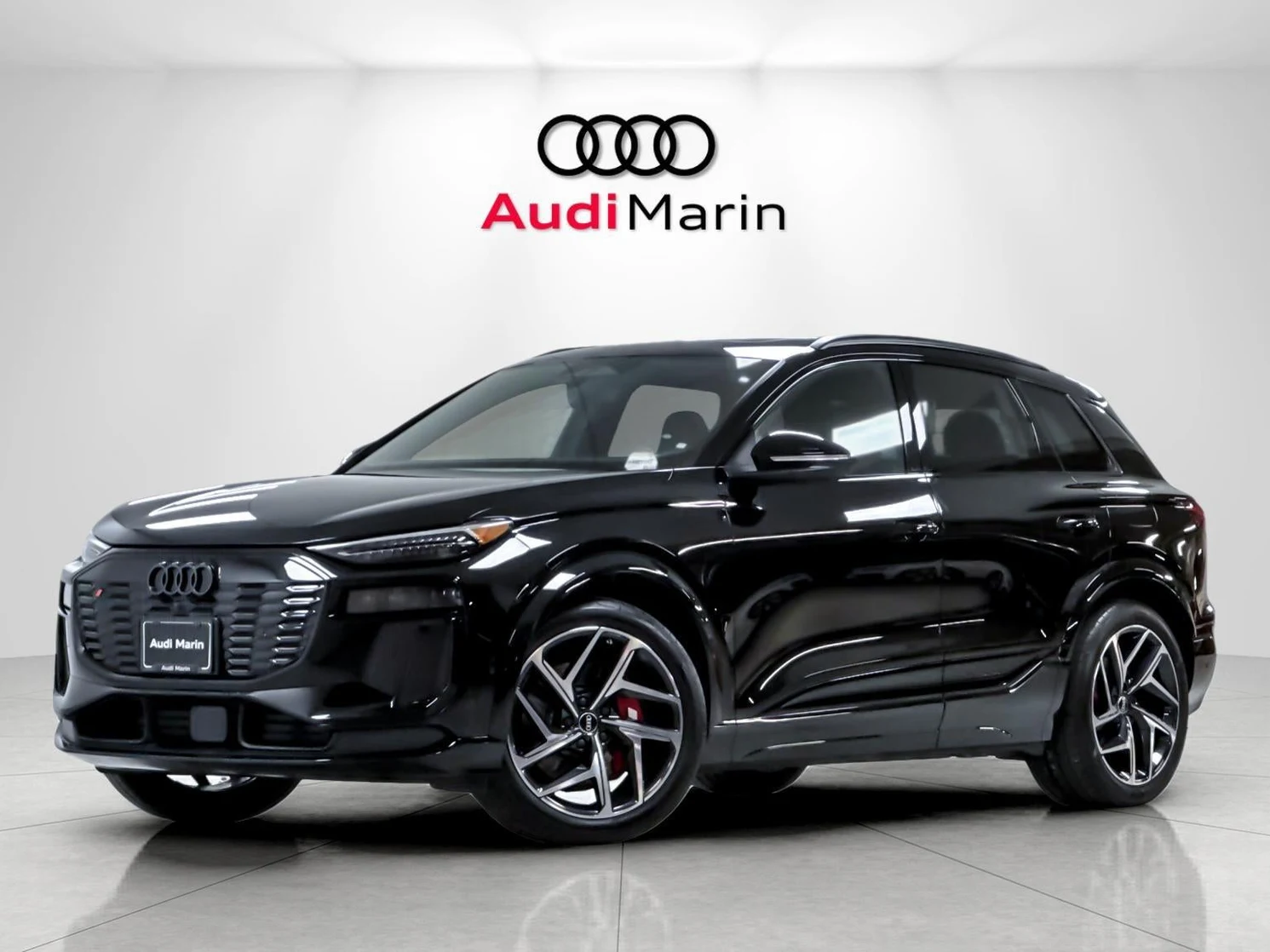 Audi SQ6 e-tron Premium Plus · Mythos Black Metallic · Indigo Auto Group