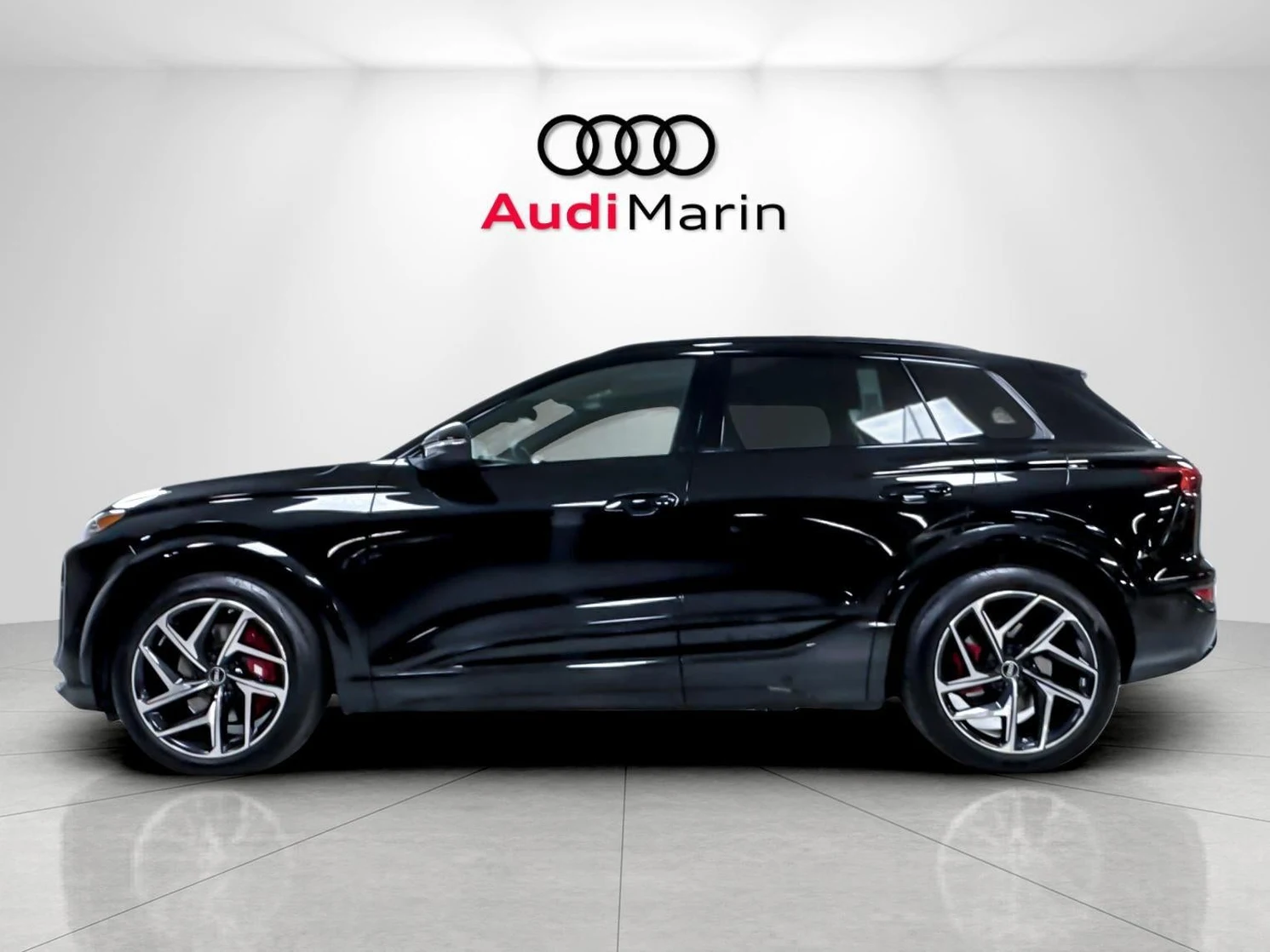 2027 Audi SQ6 e-tron Premium Plus, 2/20