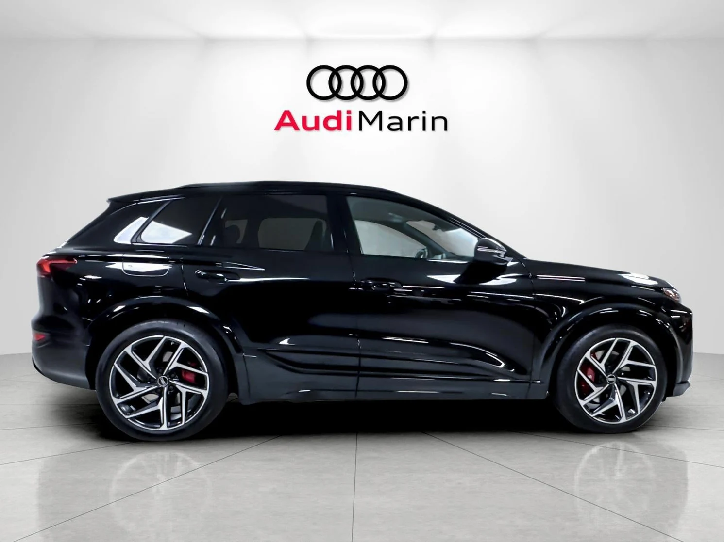 2027 Audi SQ6 e-tron Premium Plus, 6/20