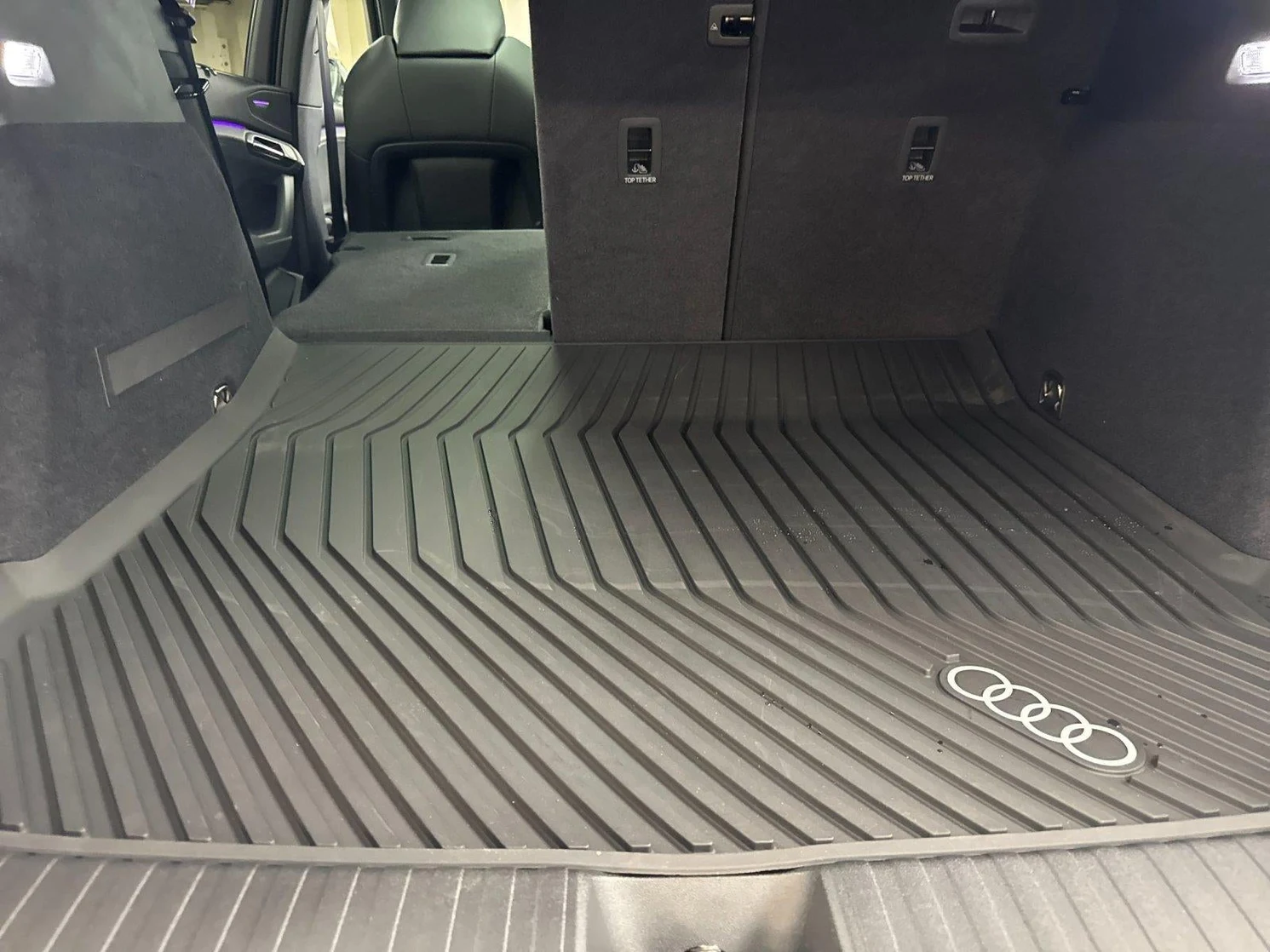 2027 Audi SQ6 e-tron Premium Plus, 14/20