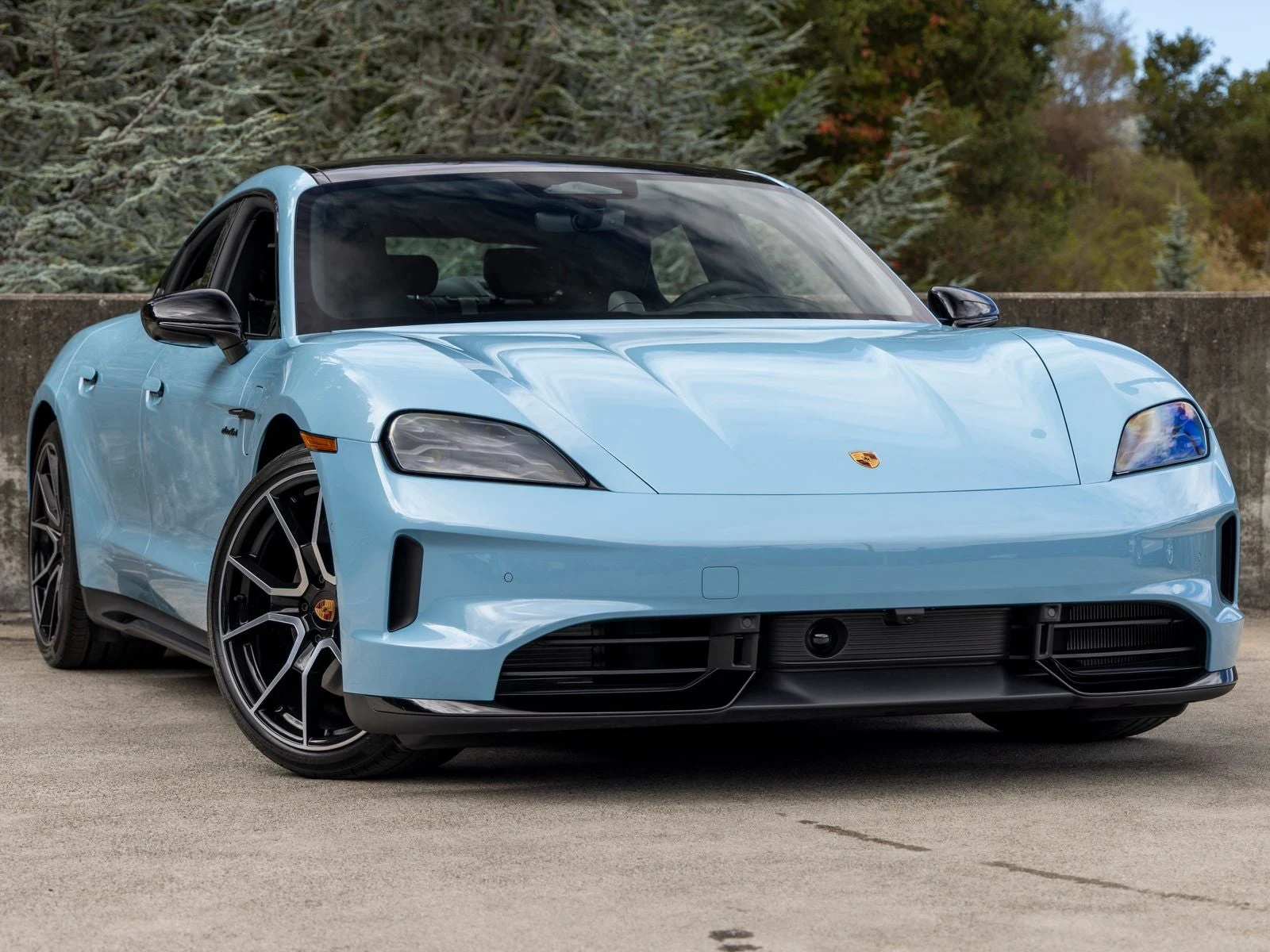 2026 Porsche Taycan Black Edition (2025 Update), 6/20