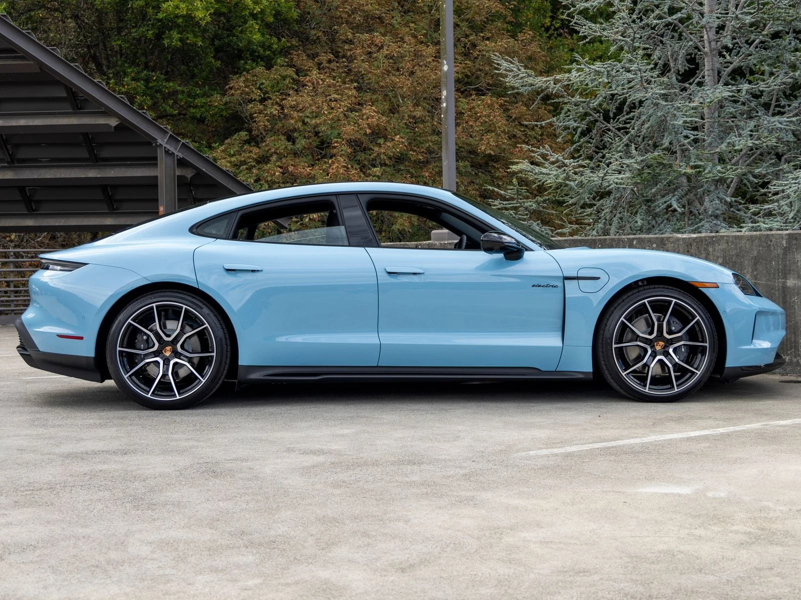 2026 Porsche Taycan Black Edition (2025 Update), 12/20