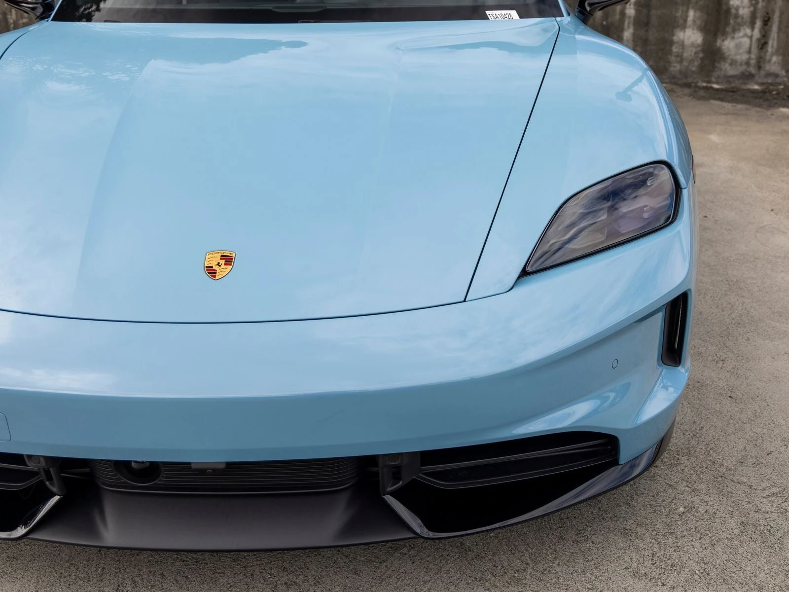 2026 Porsche Taycan Black Edition (2025 Update), 18/20