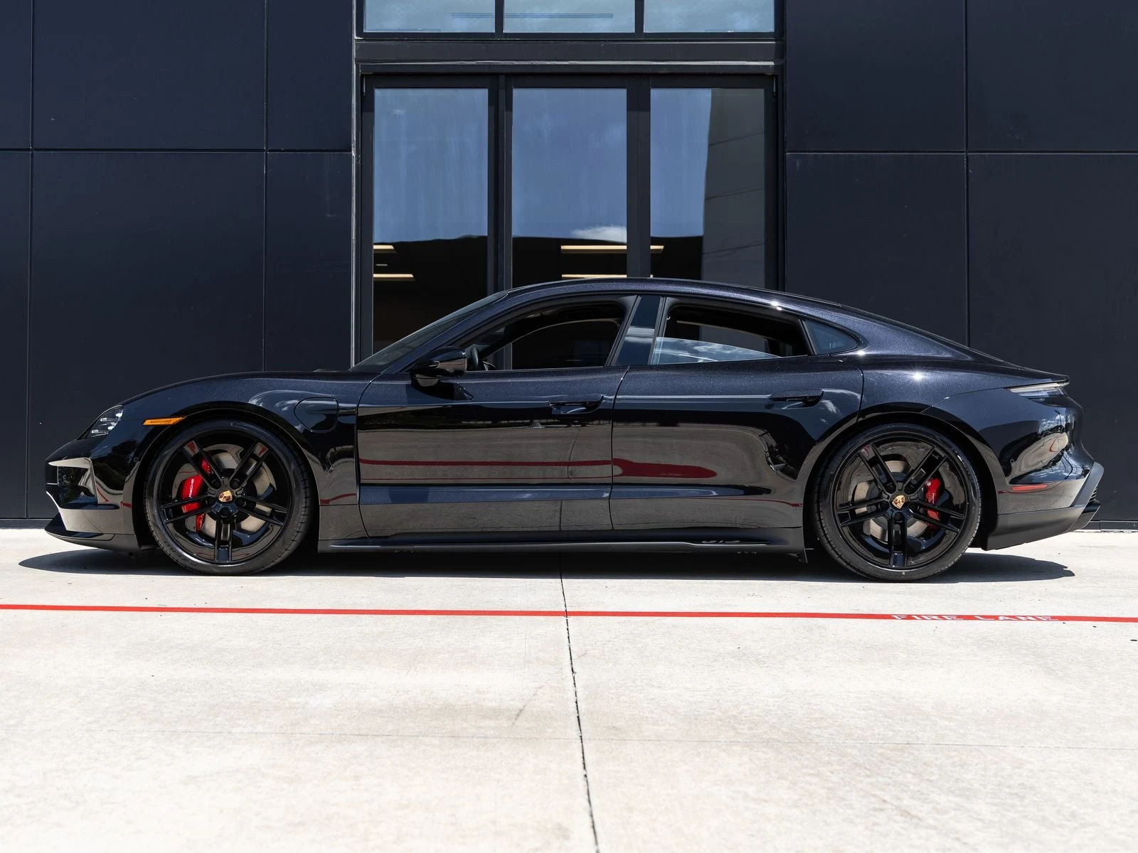 2026 Porsche Taycan GTS (2025 Update), 2/20