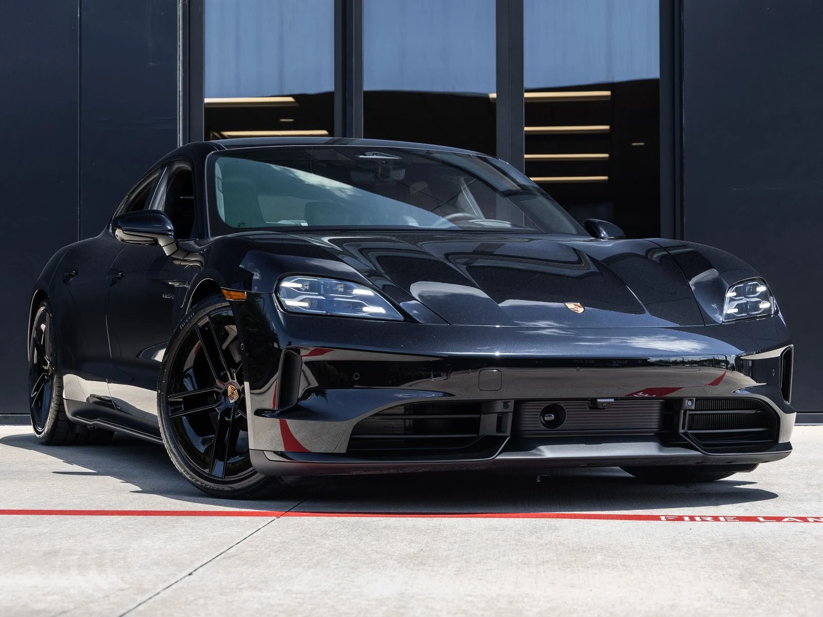 2026 Porsche Taycan GTS (2025 Update), 6/20