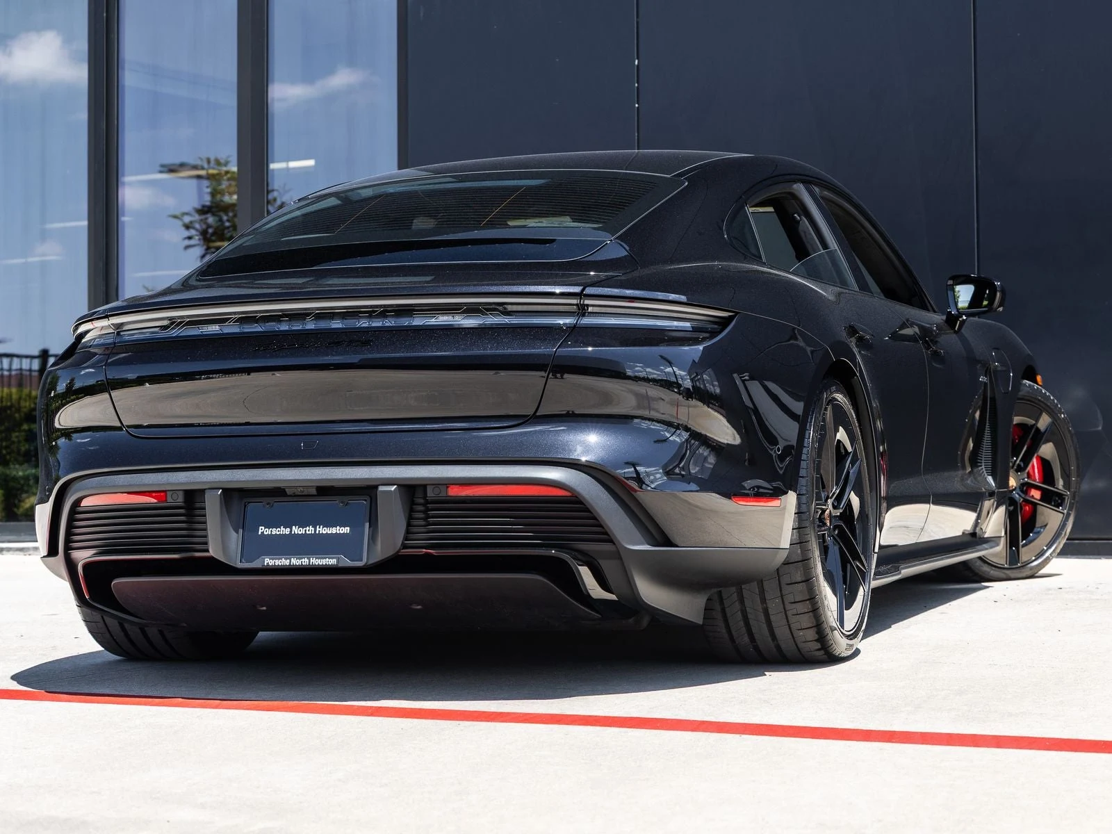 2026 Porsche Taycan GTS (2025 Update), 11/20