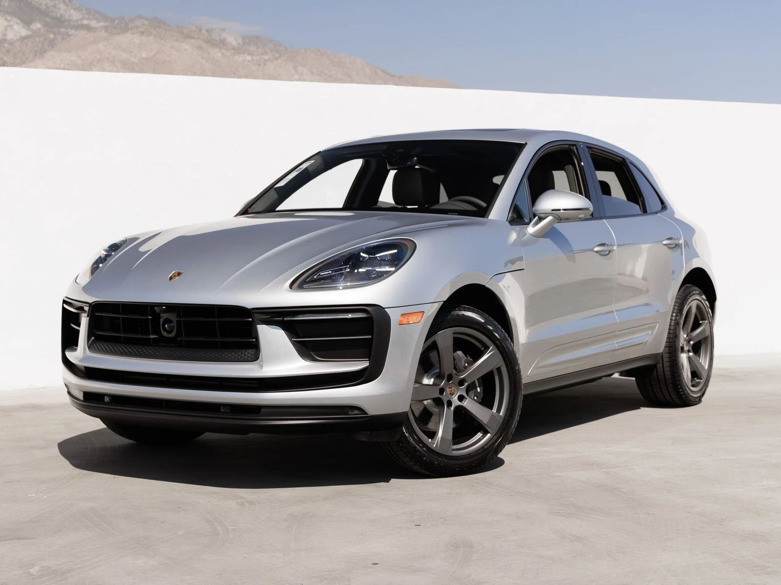 Porsche Macan (95B) · Dolomite Silver Metallic · Indigo Auto Group