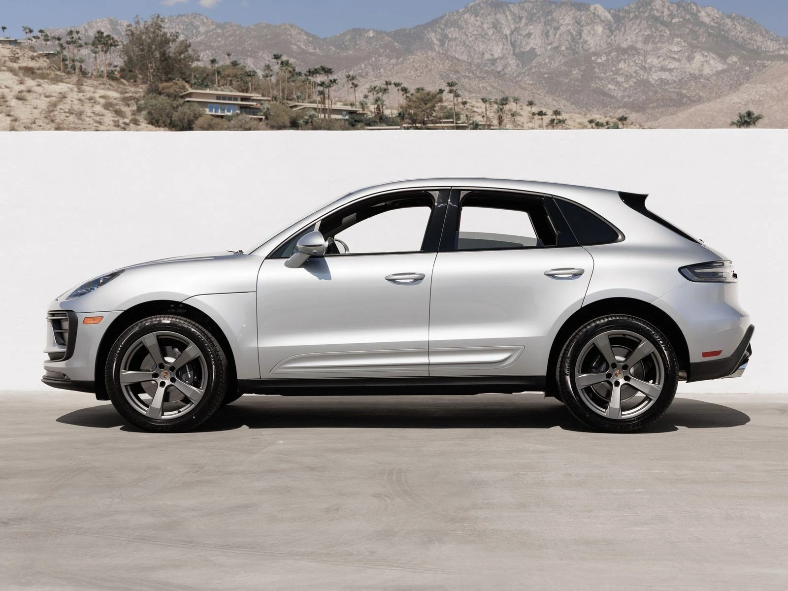 2026 Porsche Macan (95B), 2/20
