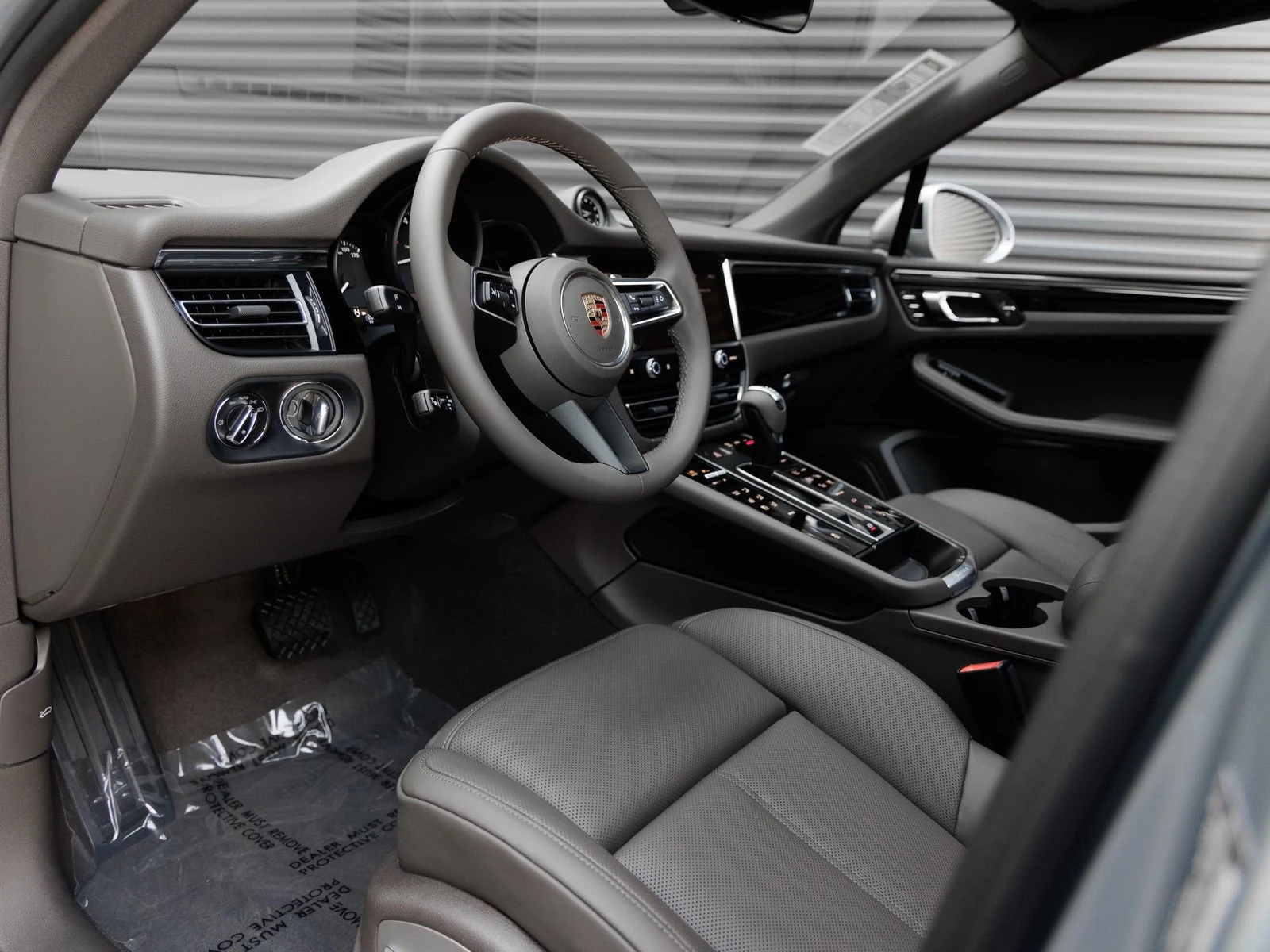2026 Porsche Macan (95B), 4/20