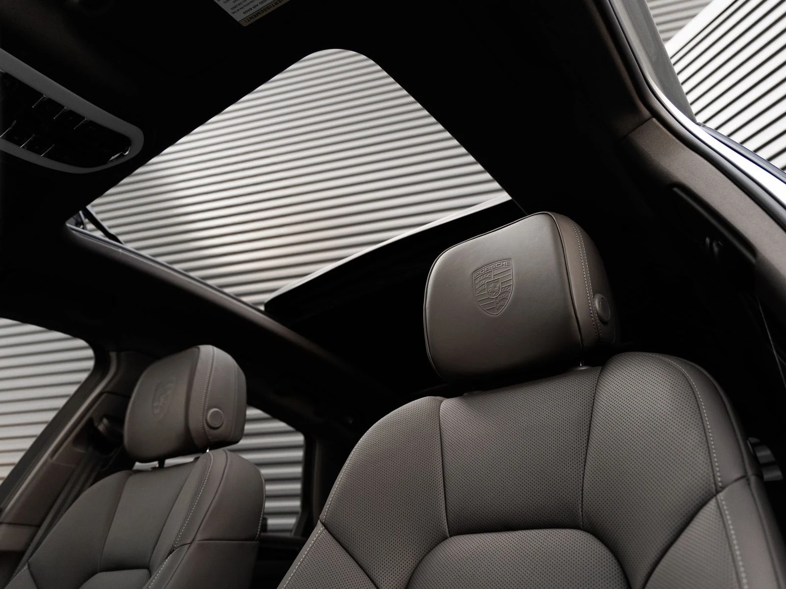 2026 Porsche Macan (95B), 14/20
