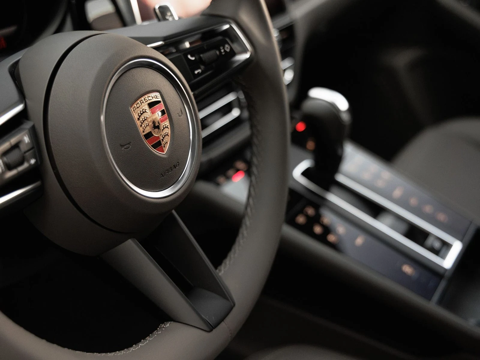 2026 Porsche Macan (95B), 19/20