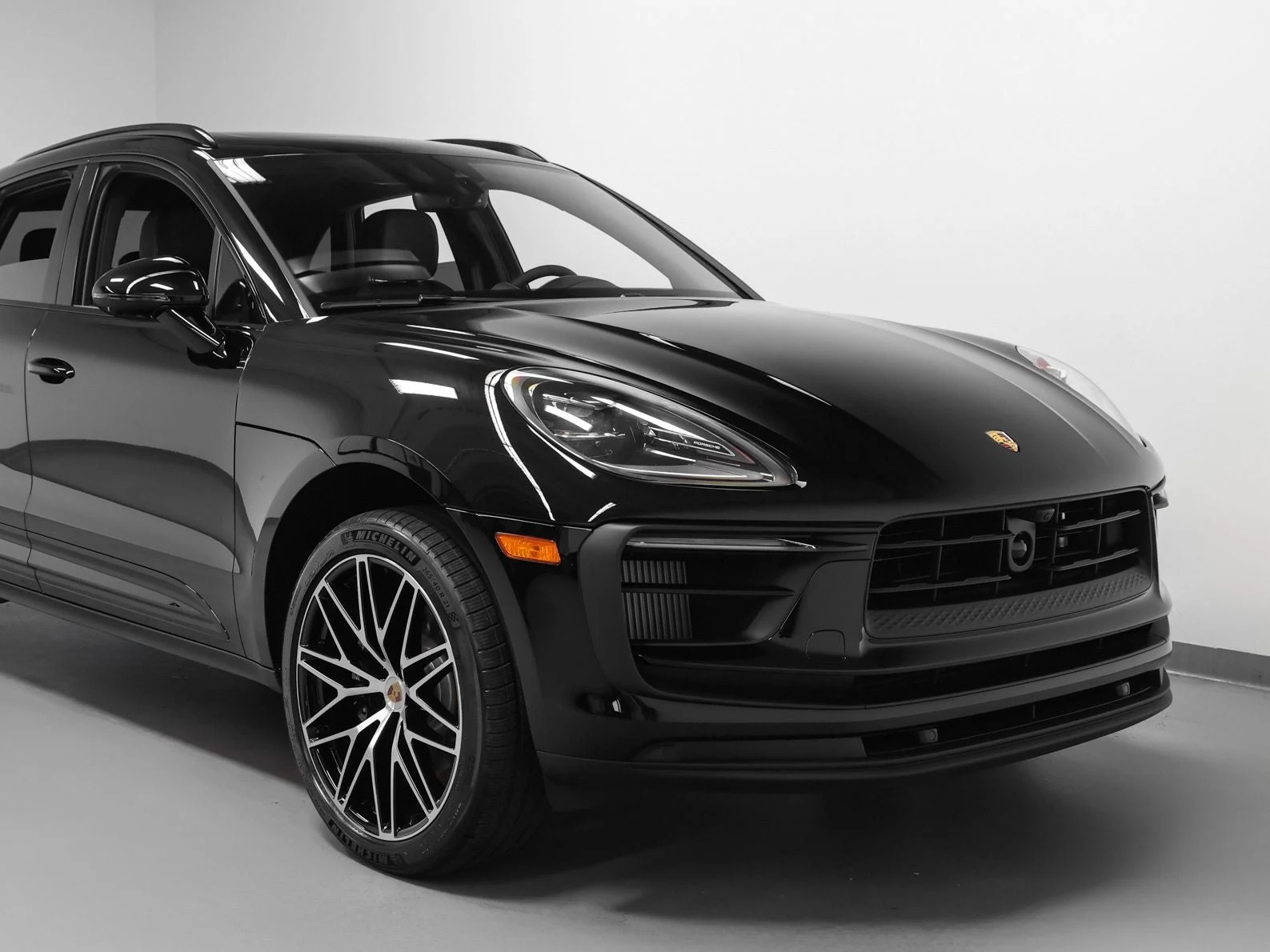 2026 Porsche Macan S (95B), 8/20
