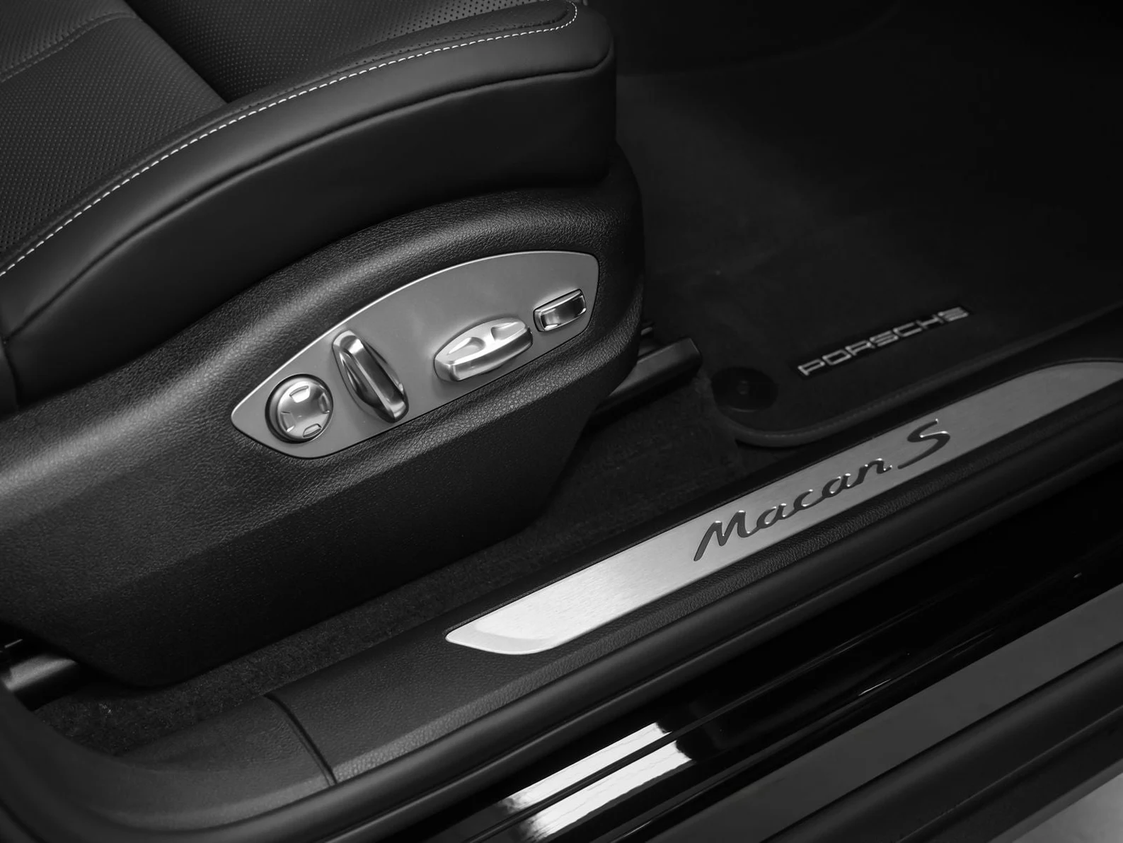 2026 Porsche Macan S (95B), 20/20