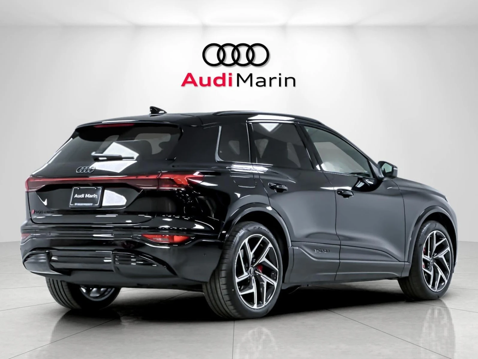 2027 Audi SQ6 e-tron Premium Plus, 5/20