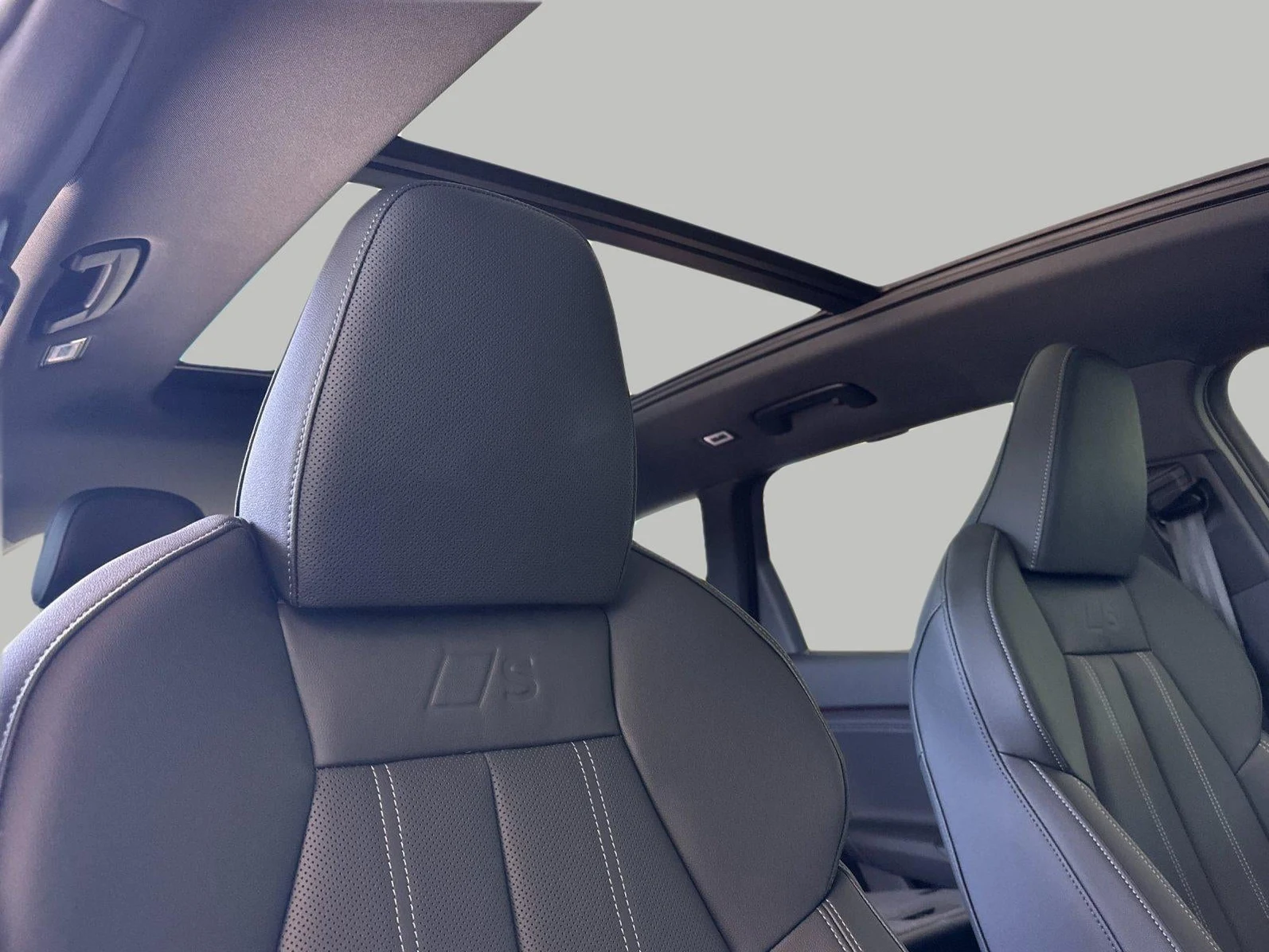 2027 Audi SQ6 e-tron Premium Plus, 16/20