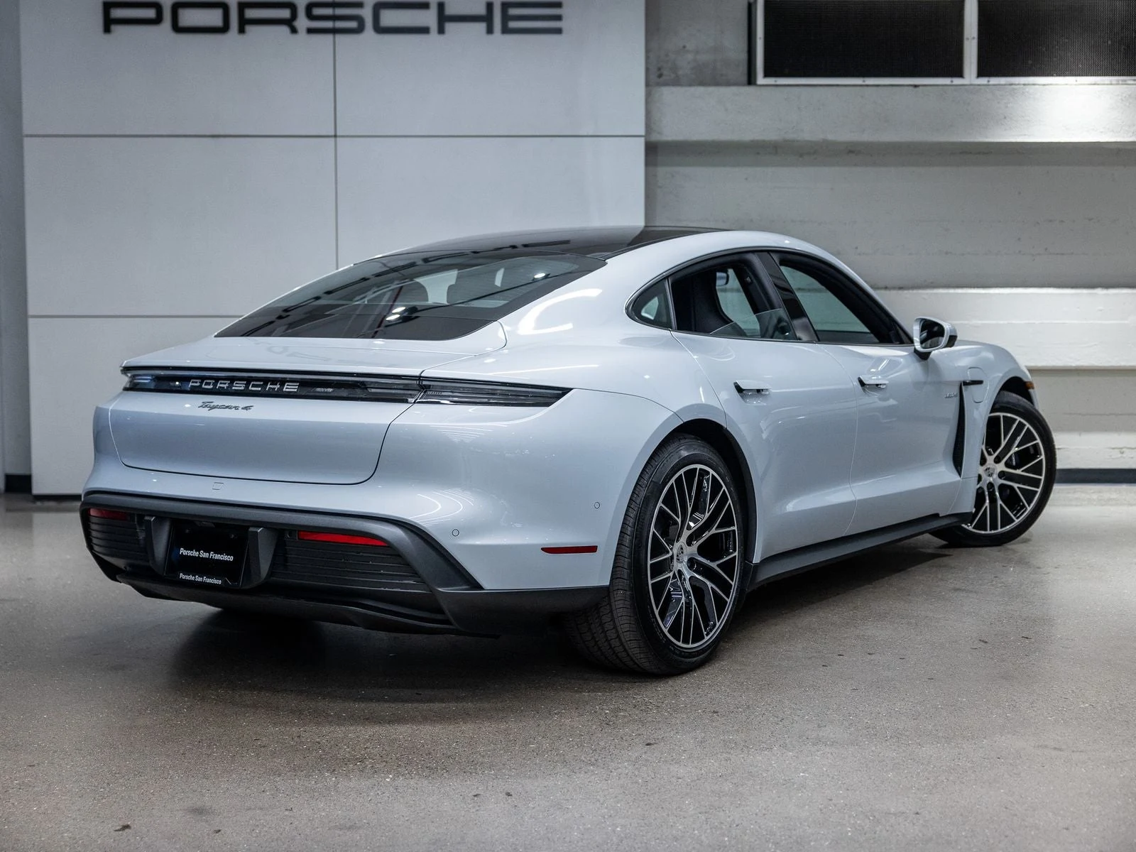 2026 Porsche Taycan 4 Sedan (2025 Update), 8/20
