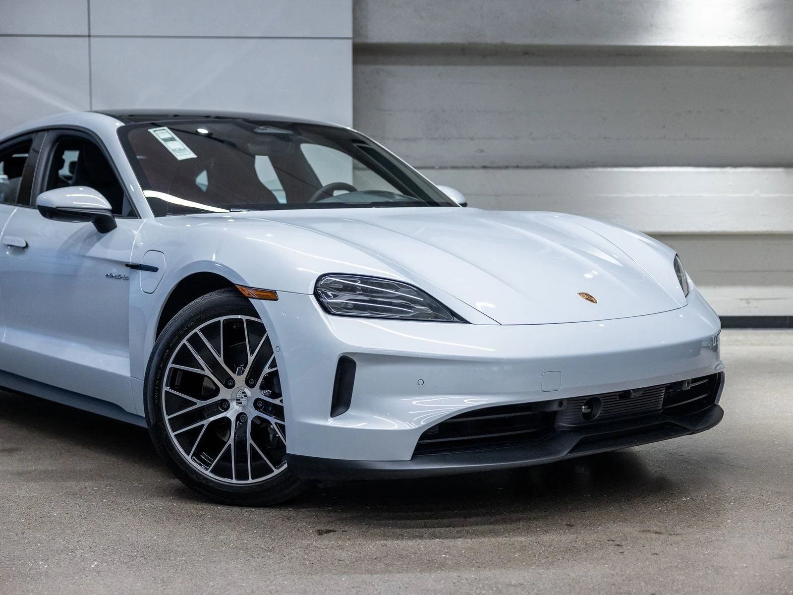 2026 Porsche Taycan 4 Sedan (2025 Update), 15/20
