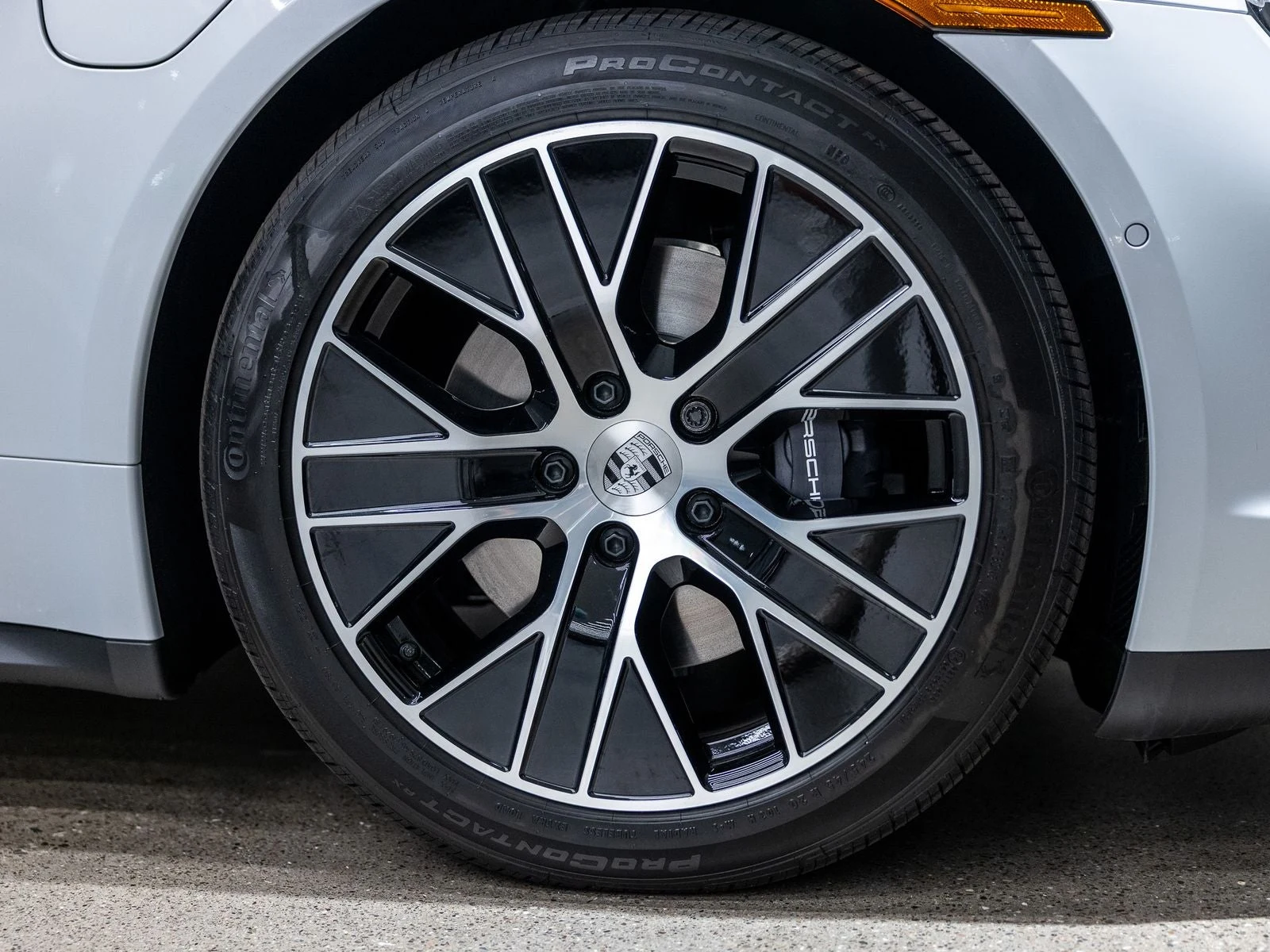 2026 Porsche Taycan 4 Sedan (2025 Update), 20/20