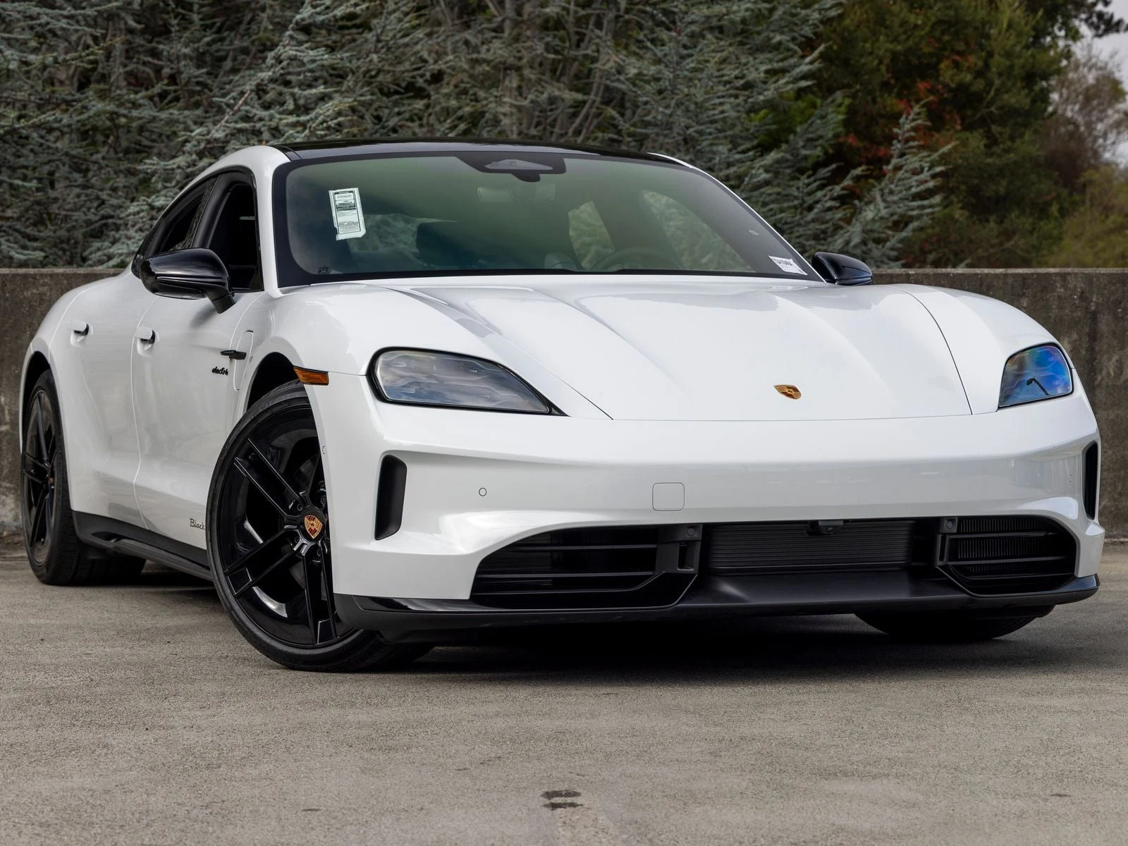 2026 Porsche Taycan 4 Black Edition (2025 Update), 6/20
