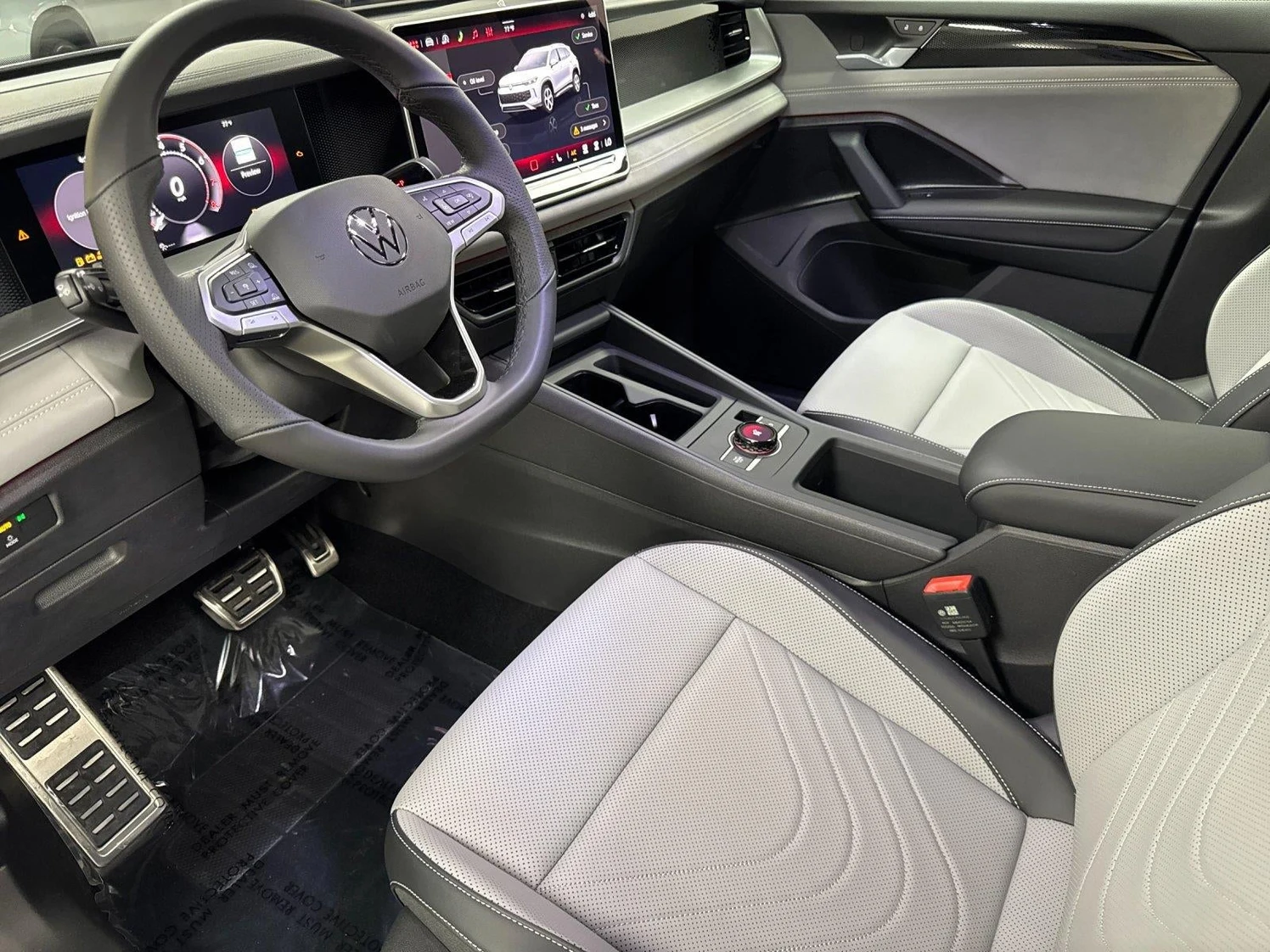 2026 Volkswagen Tiguan SE R-Line Black (3rd Generation North America), 9/20