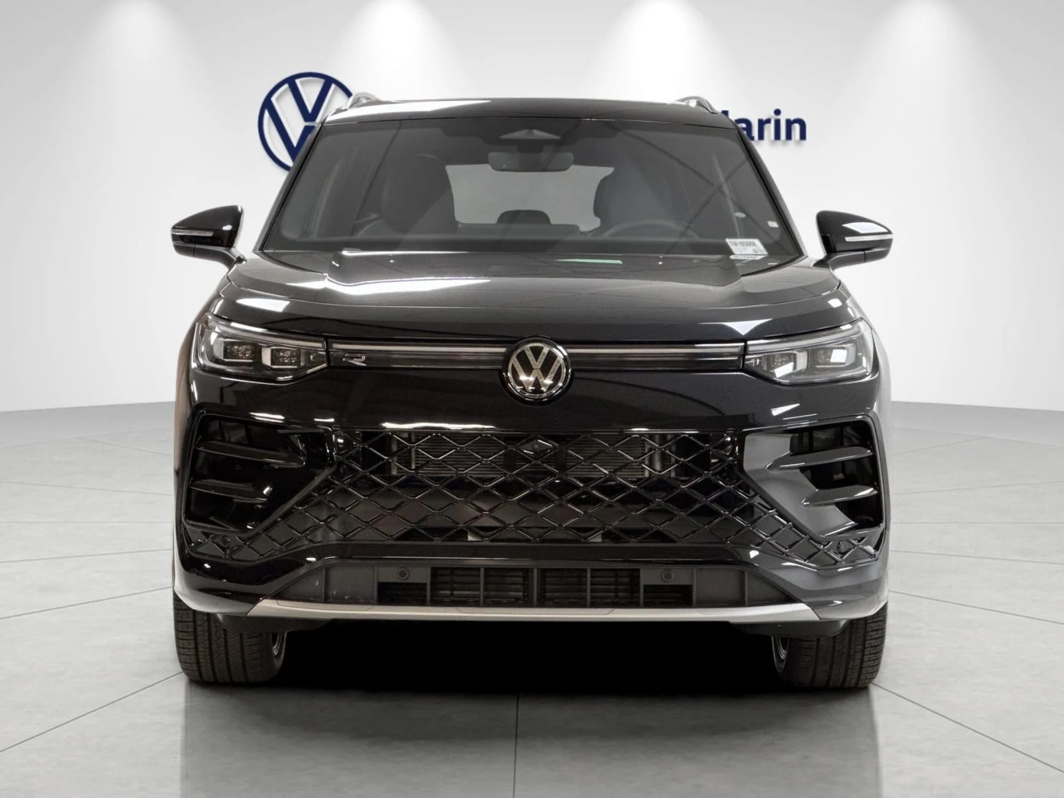 2026 Volkswagen Tiguan SEL R-Line Turbo (3rd Generation North America), 8/20