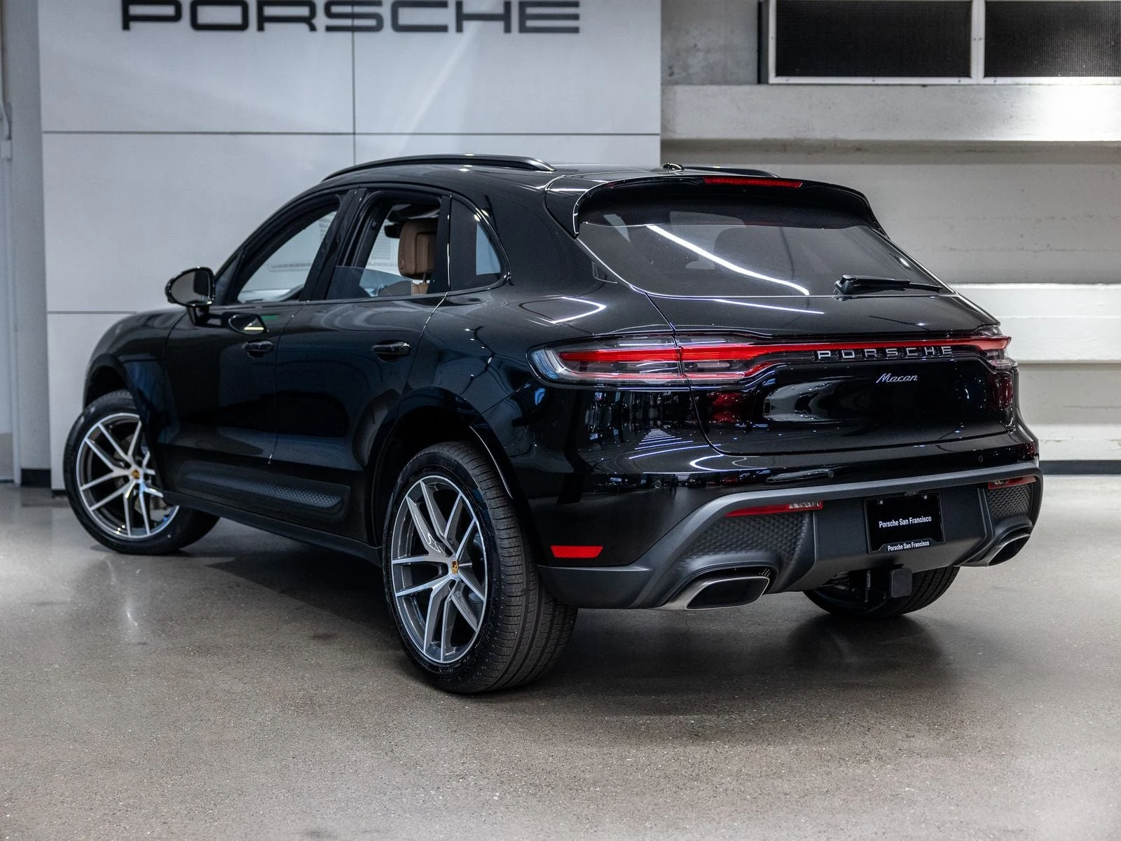 2026 Porsche Macan (95B), 3/20