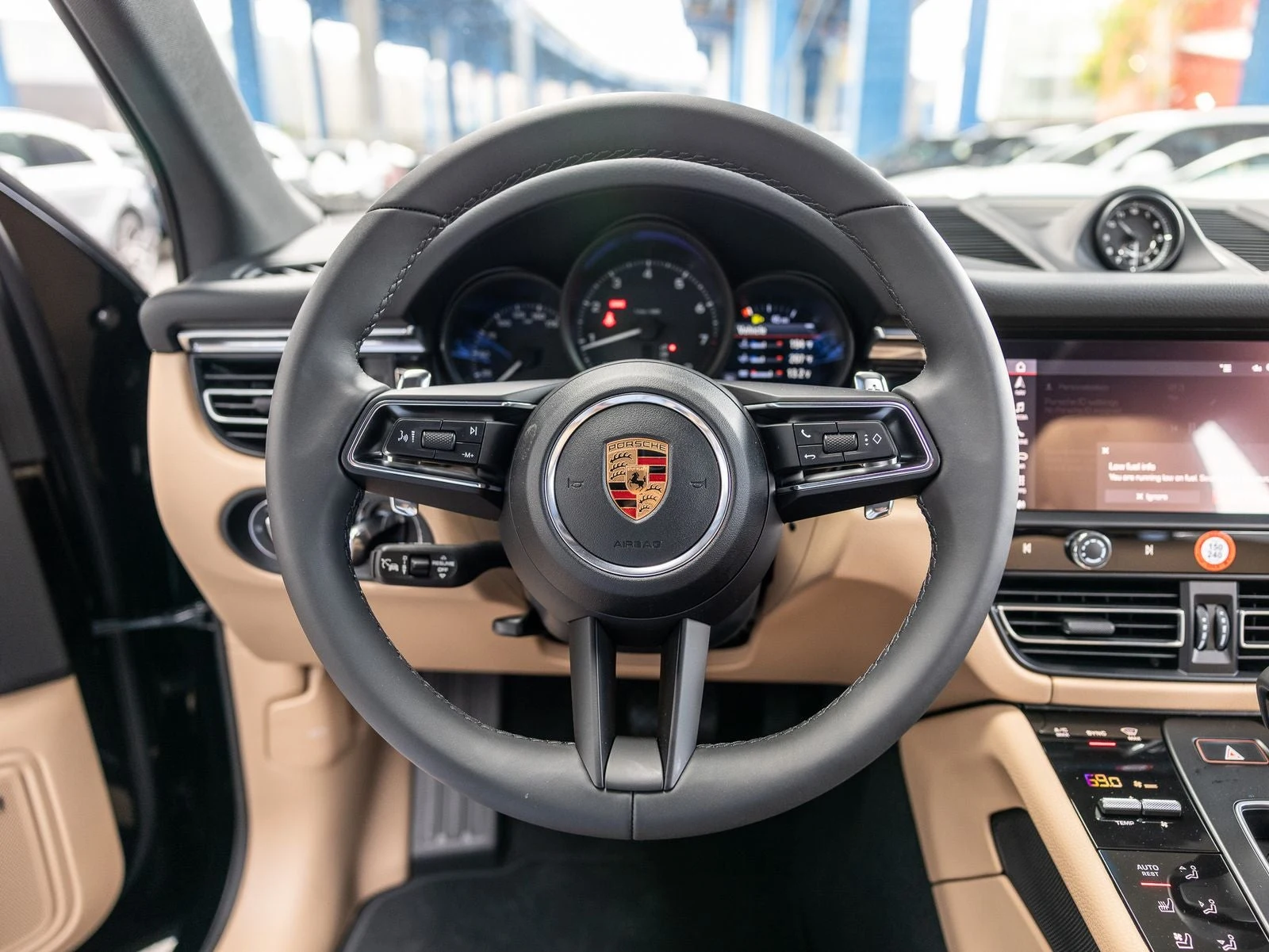 2026 Porsche Macan (95B), 6/20