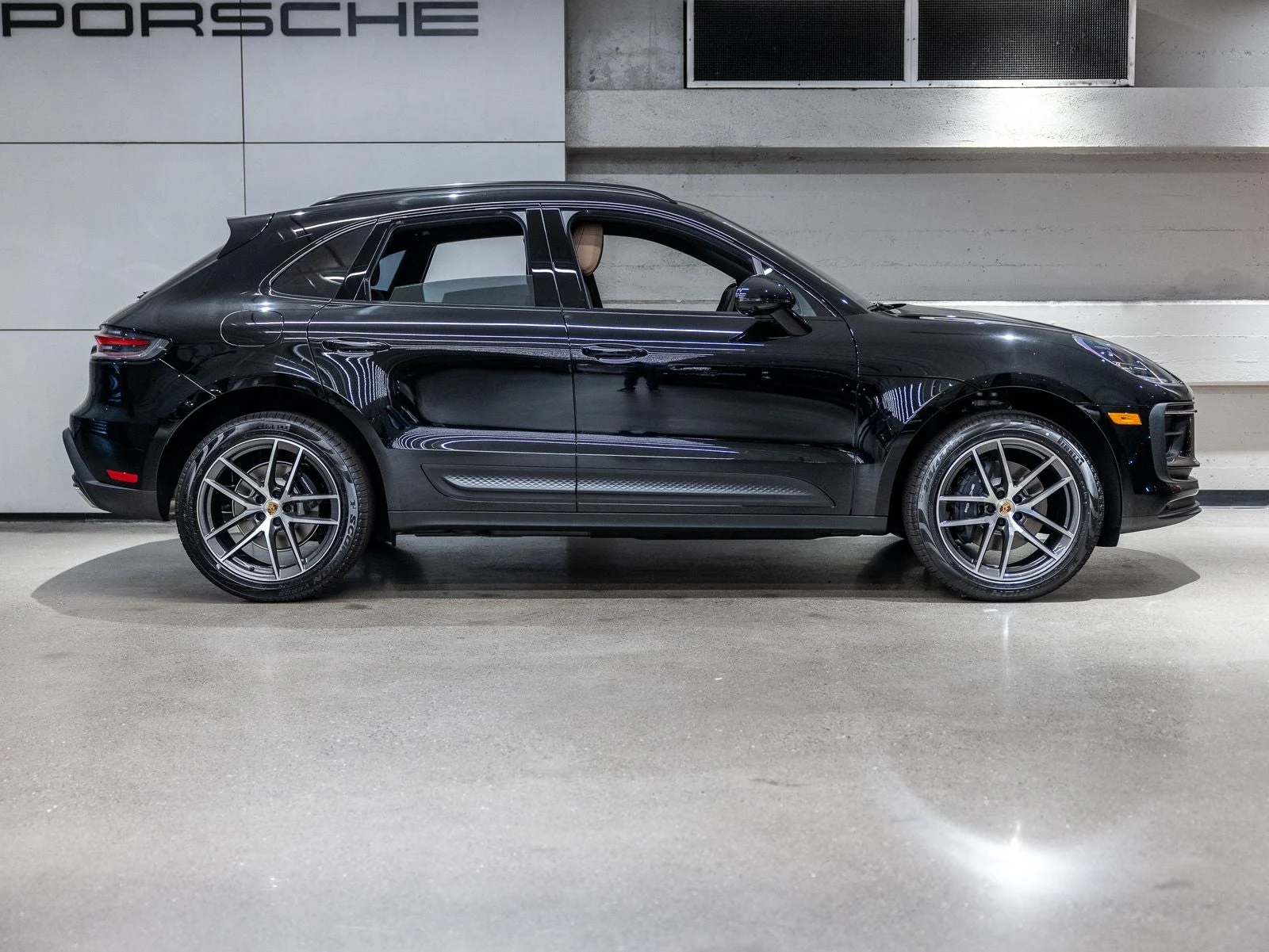 2026 Porsche Macan (95B), 16/20