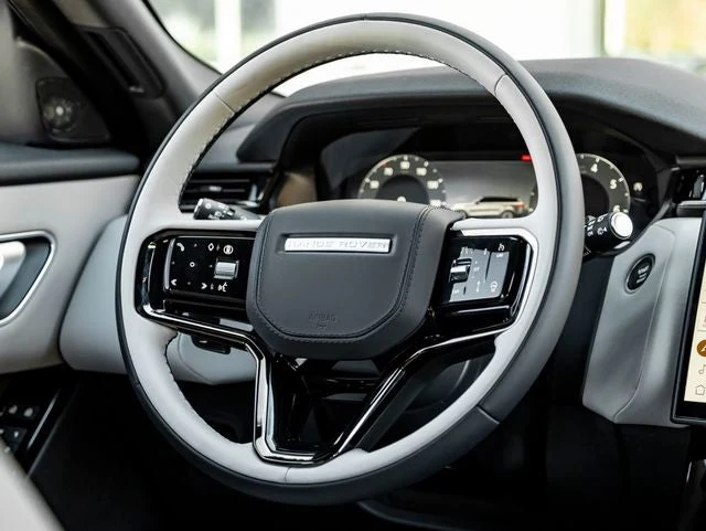 2026 Land Rover Range Rover Velar S (L560), 19/20