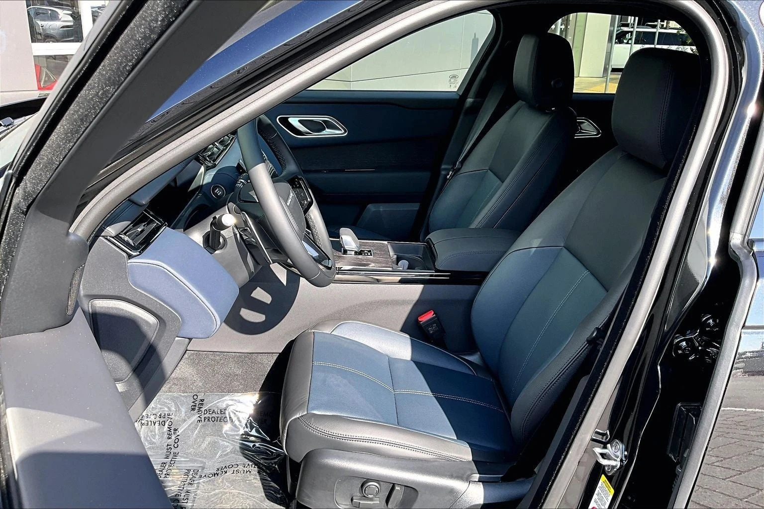 2026 Land Rover Range Rover Velar Dynamic SE (L560), 9/14