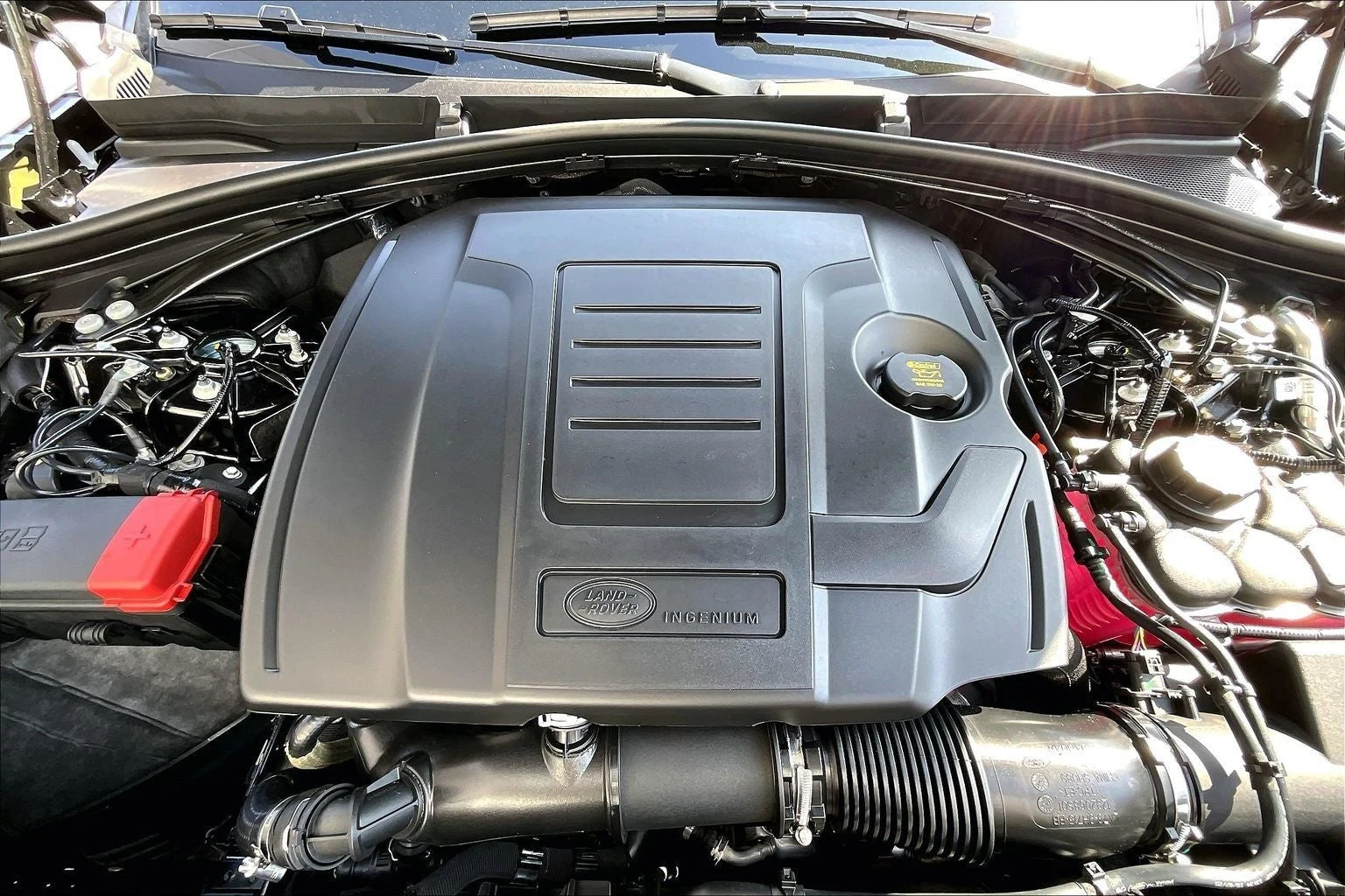 2026 Land Rover Range Rover Velar Dynamic SE (L560), 11/14