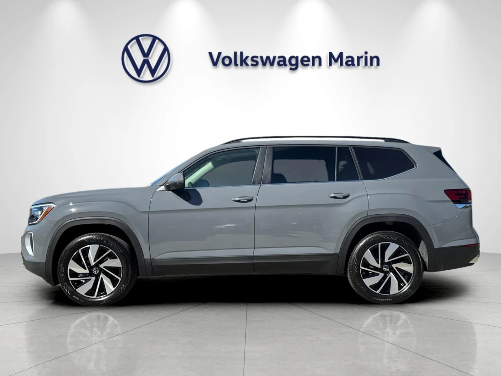 2026 Volkswagen Atlas 2.0T SE with Technology (2024 Update), 2/20