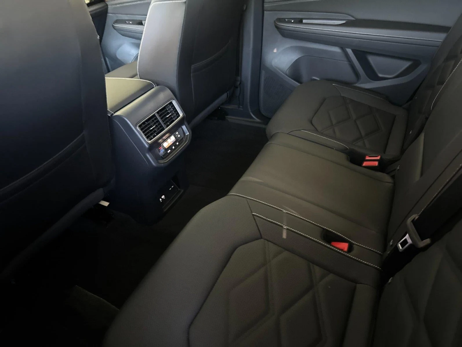 2026 Volkswagen Atlas 2.0T SE with Technology (2024 Update), 11/20