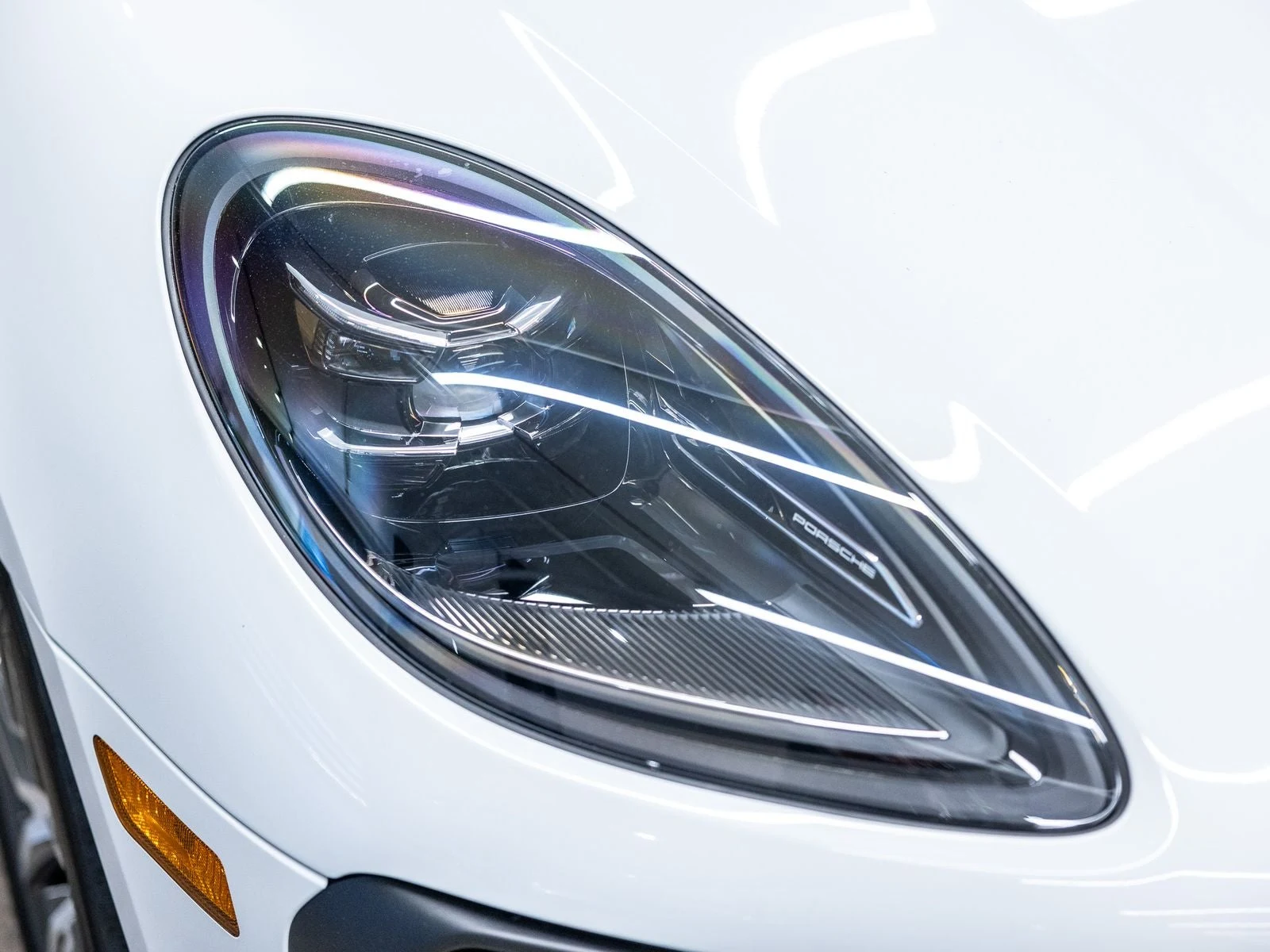 2026 Porsche Macan (95B), 13/20