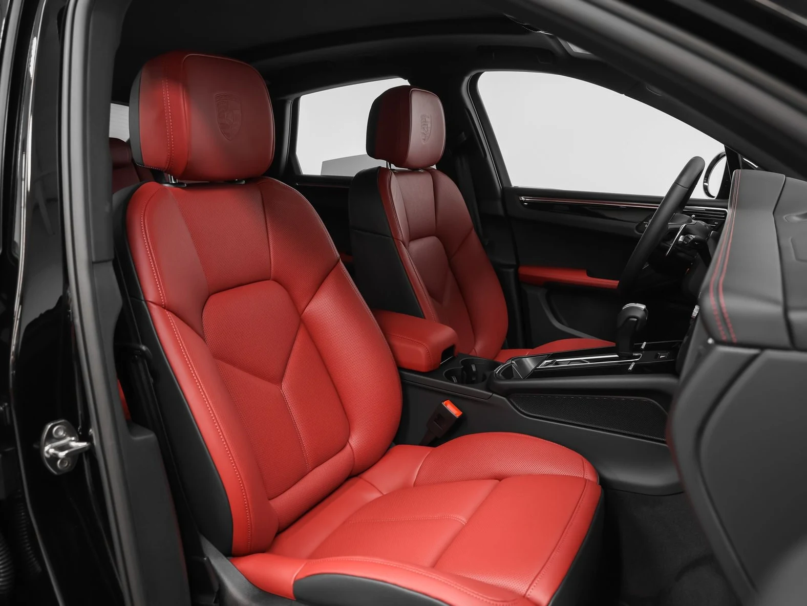 2026 Porsche Macan (95B), 19/20