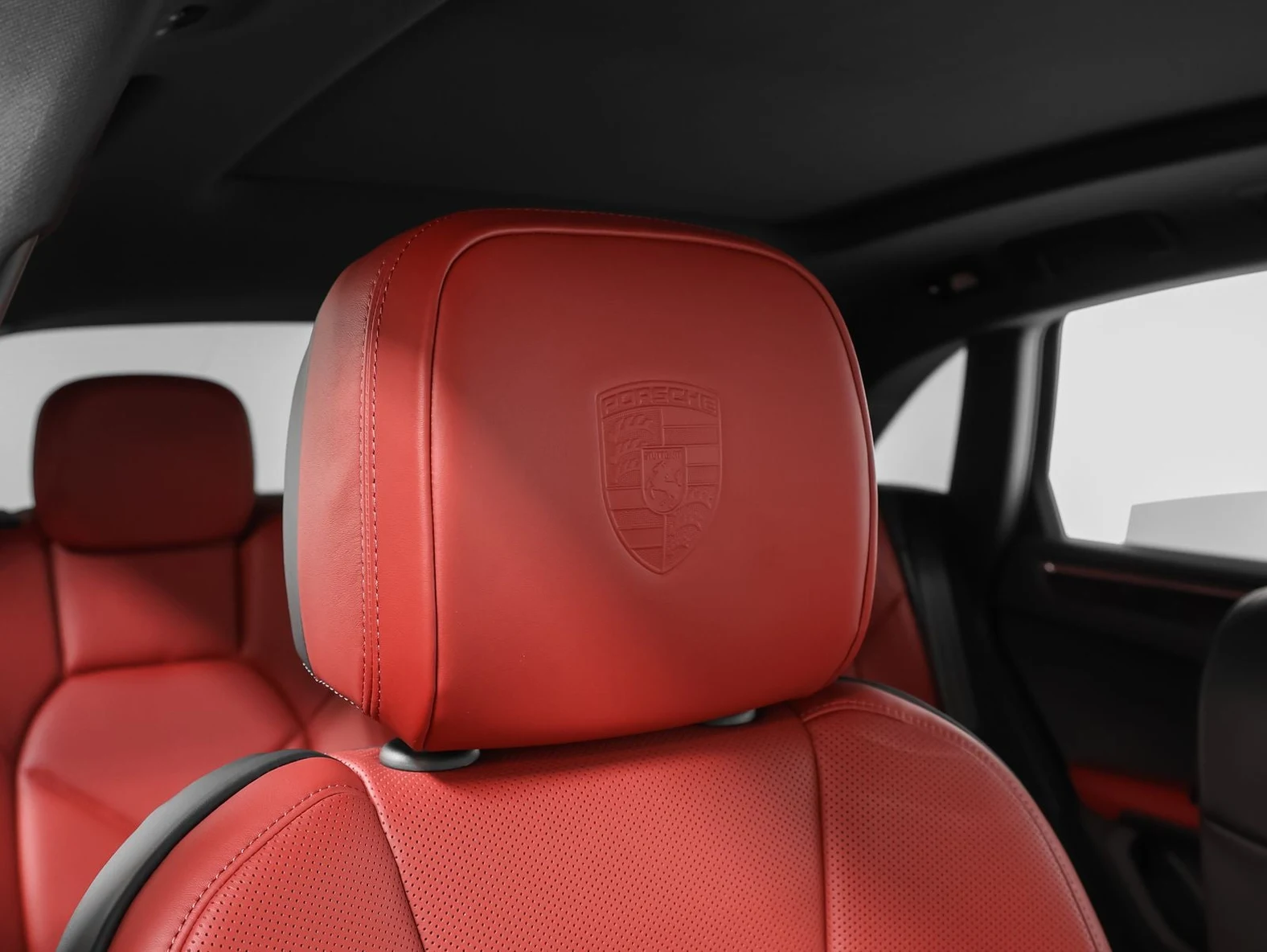 2026 Porsche Macan (95B), 20/20