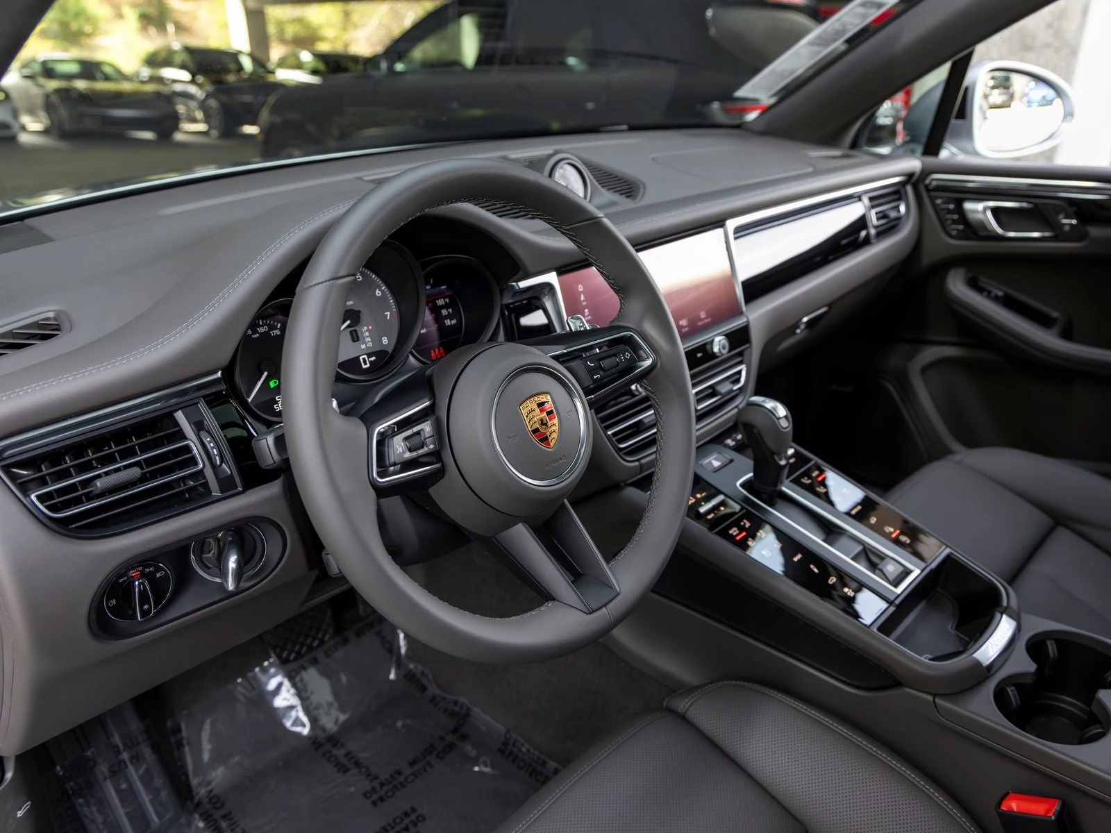 2026 Porsche Macan S (95B), 4/20