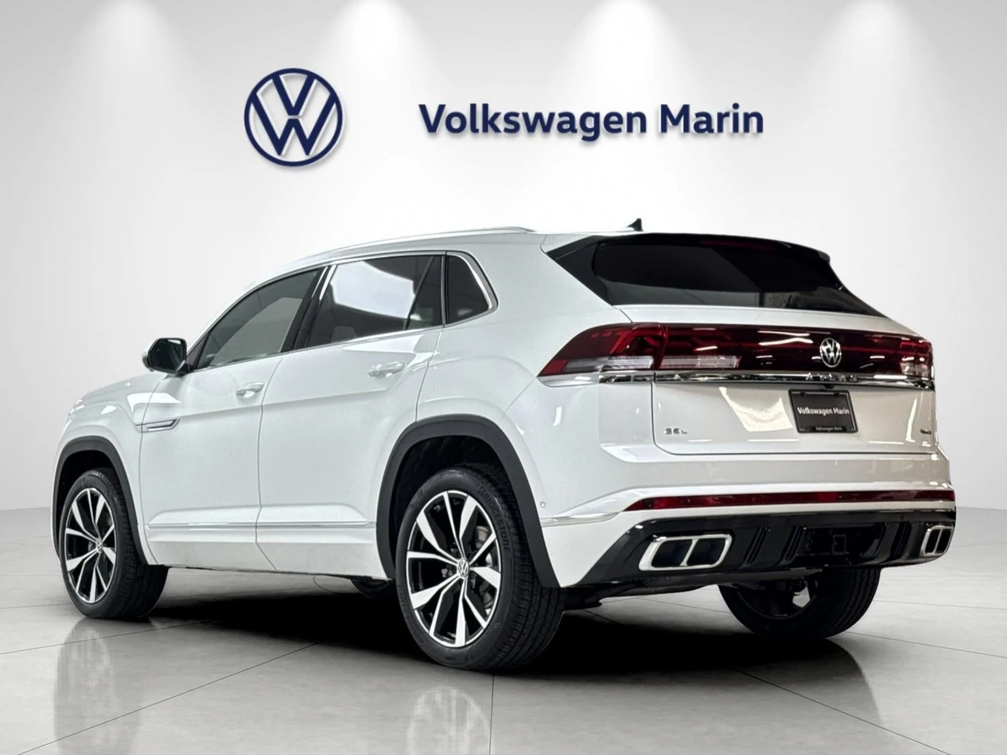 2026 Volkswagen Atlas Cross Sport 2.0T SEL Premium R-Line (2024 Update), 3/20